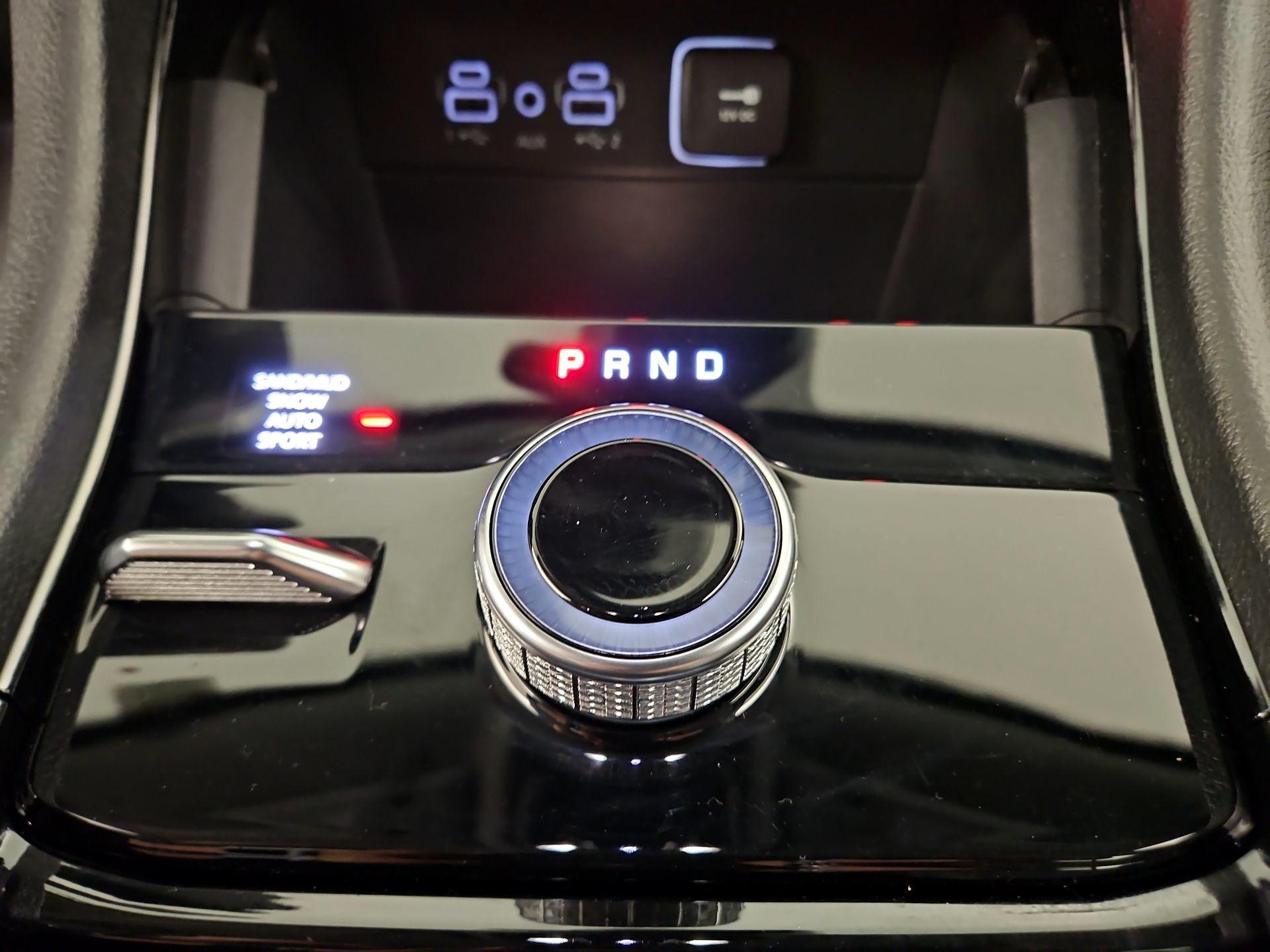 Thumbnail: 2023 Jeep Grand Cherokee - 16
