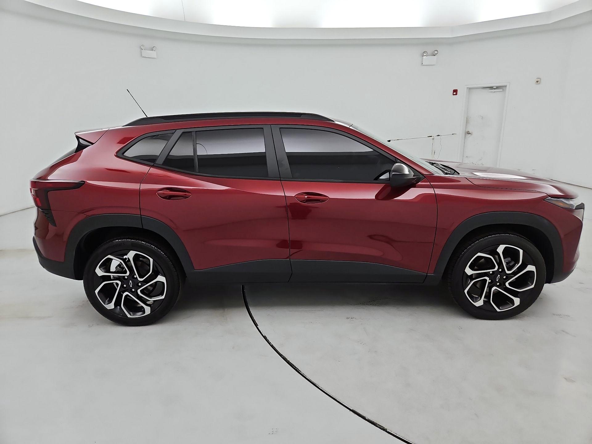 Thumbnail: 2024 Chevrolet Trax - 4