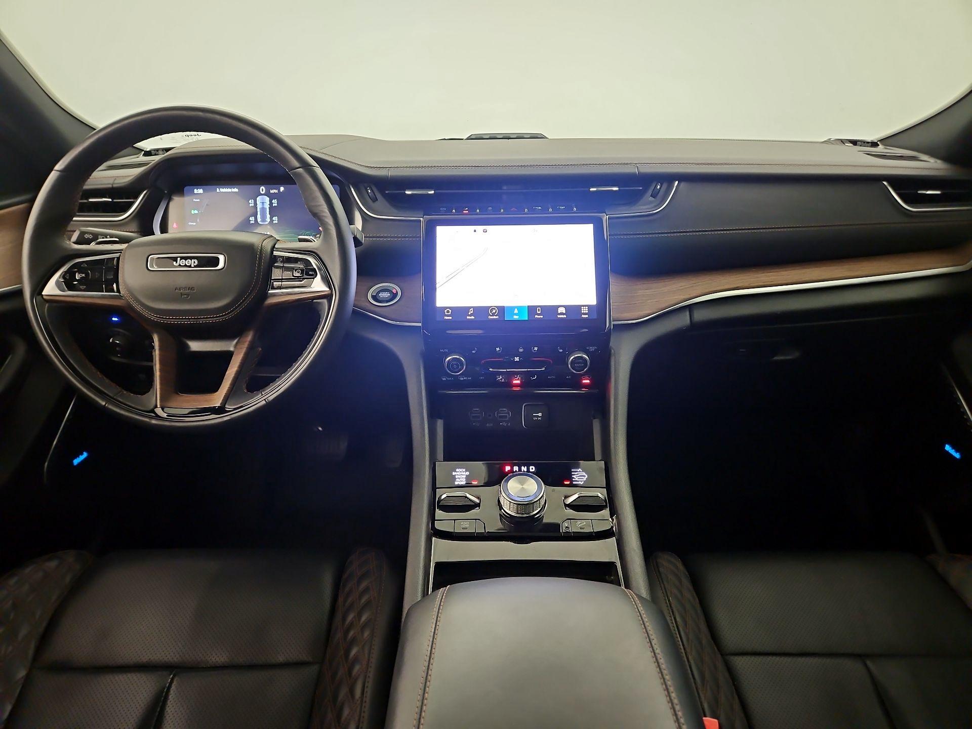 Thumbnail: 2022 Jeep Grand Cherokee - 8