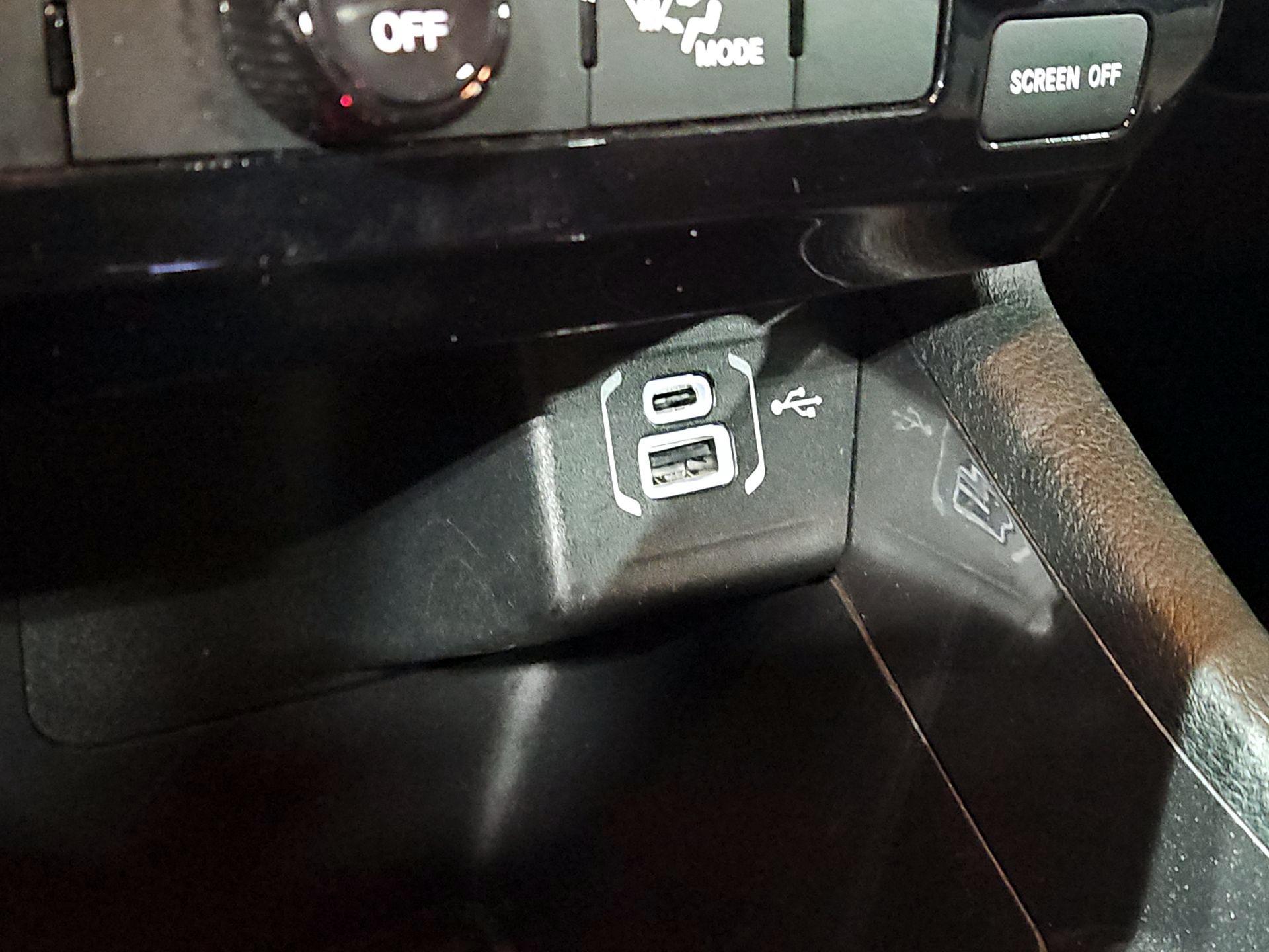 Thumbnail: 2022 Jeep Compass - 16