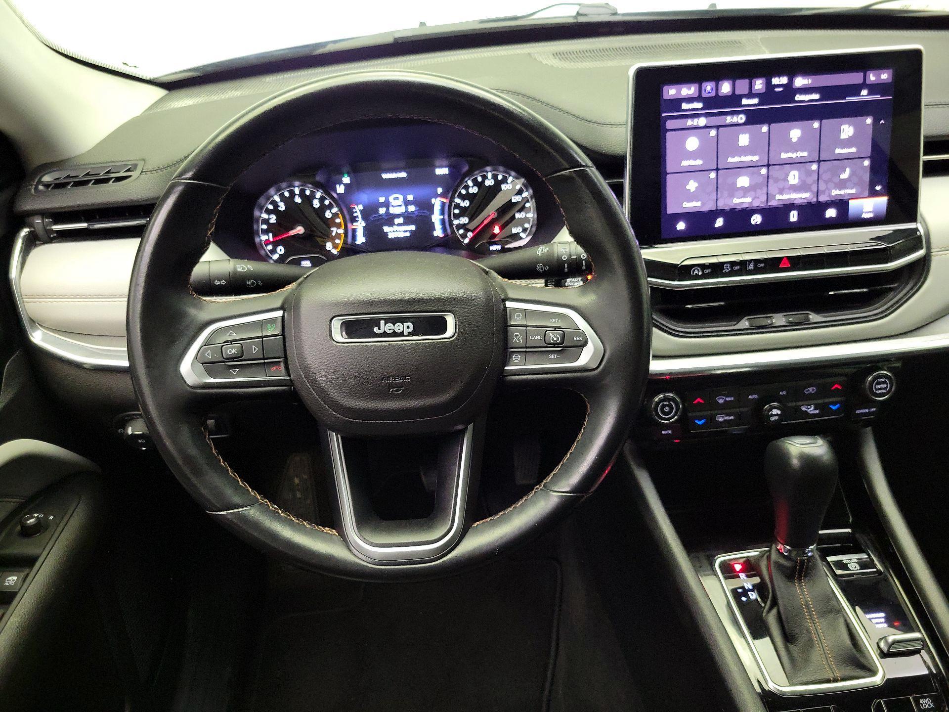 Thumbnail: 2022 Jeep Compass - 10