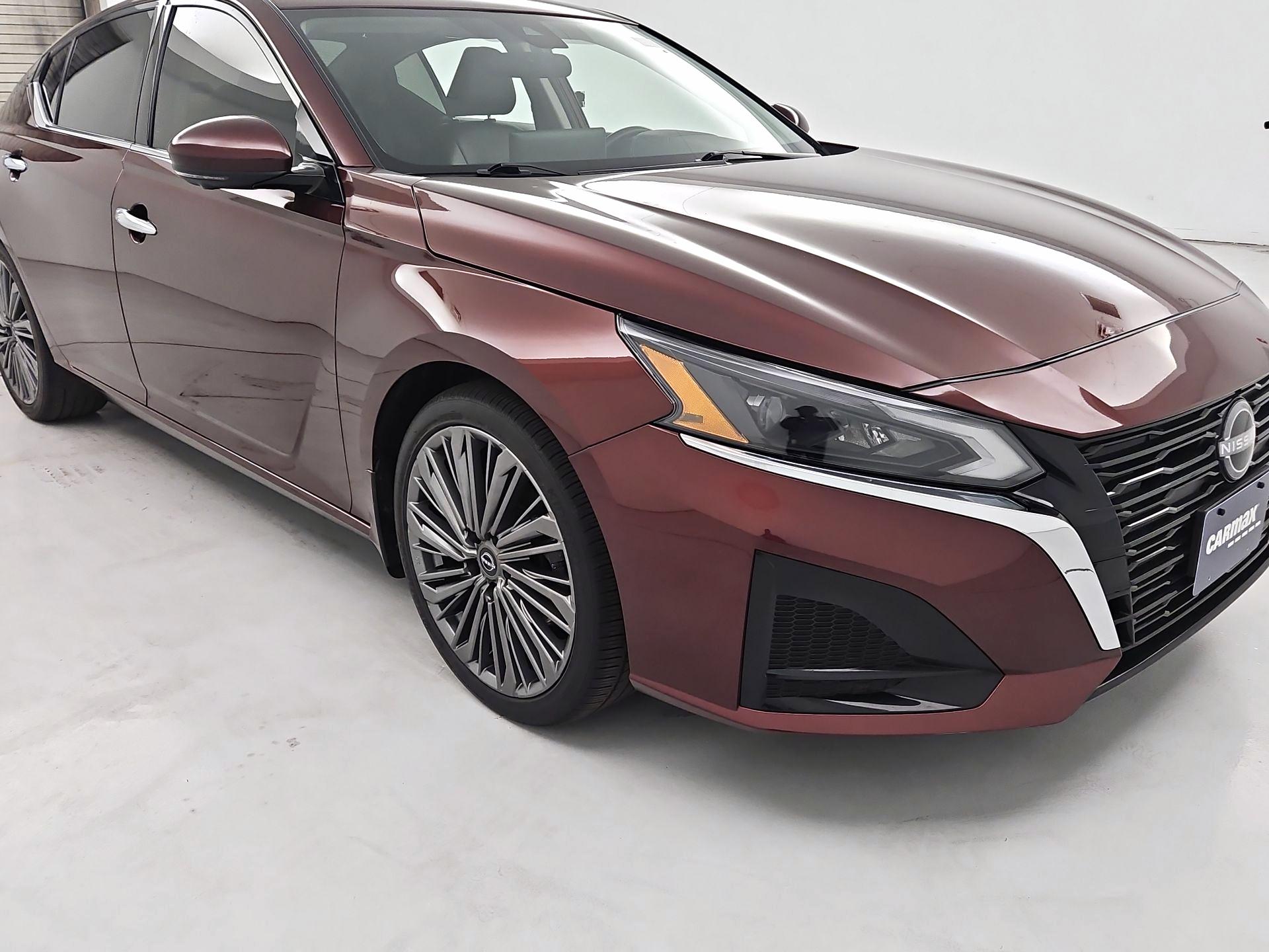 Thumbnail: 2023 Nissan Altima - 1