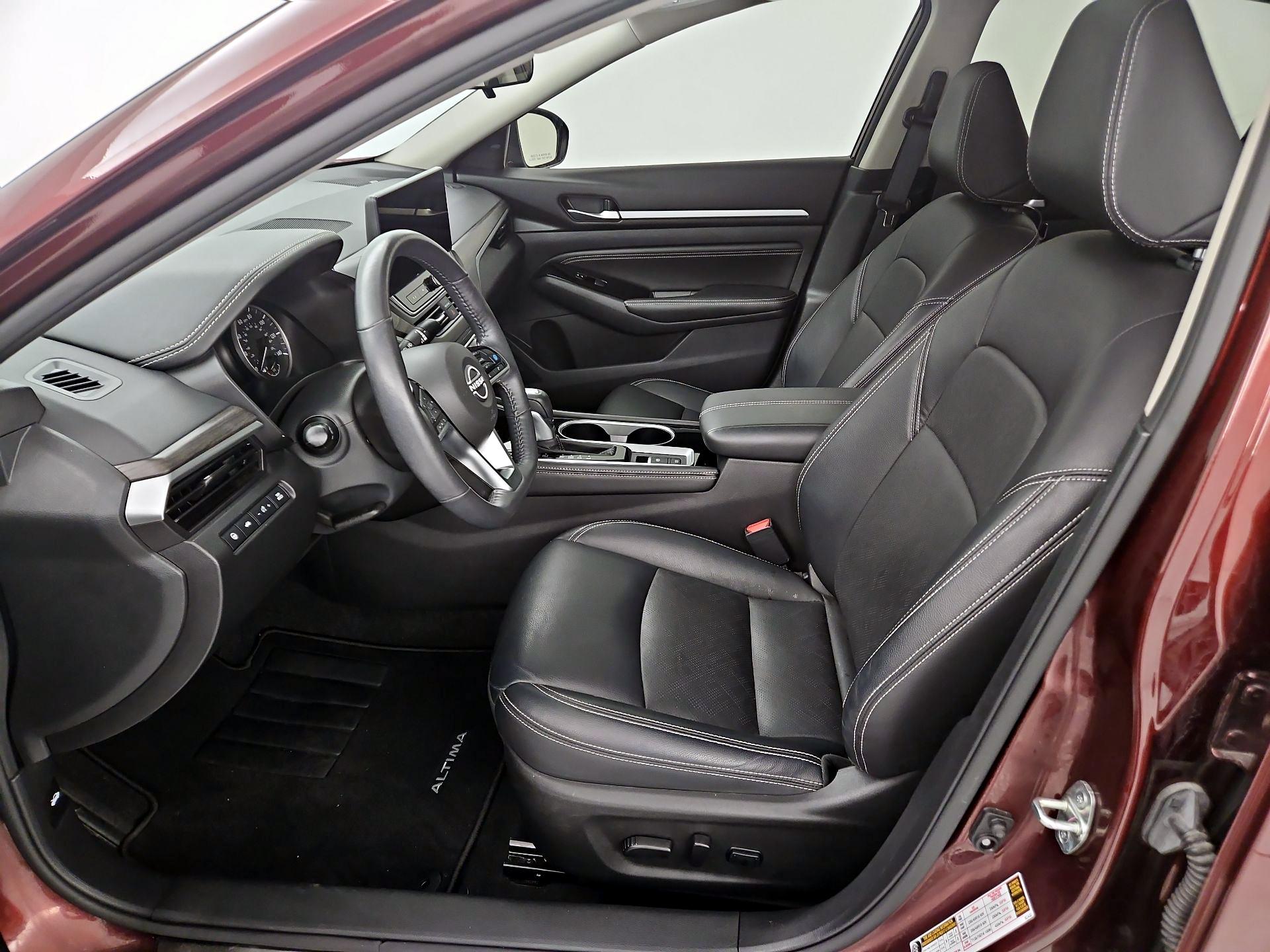 Thumbnail: 2023 Nissan Altima - 9