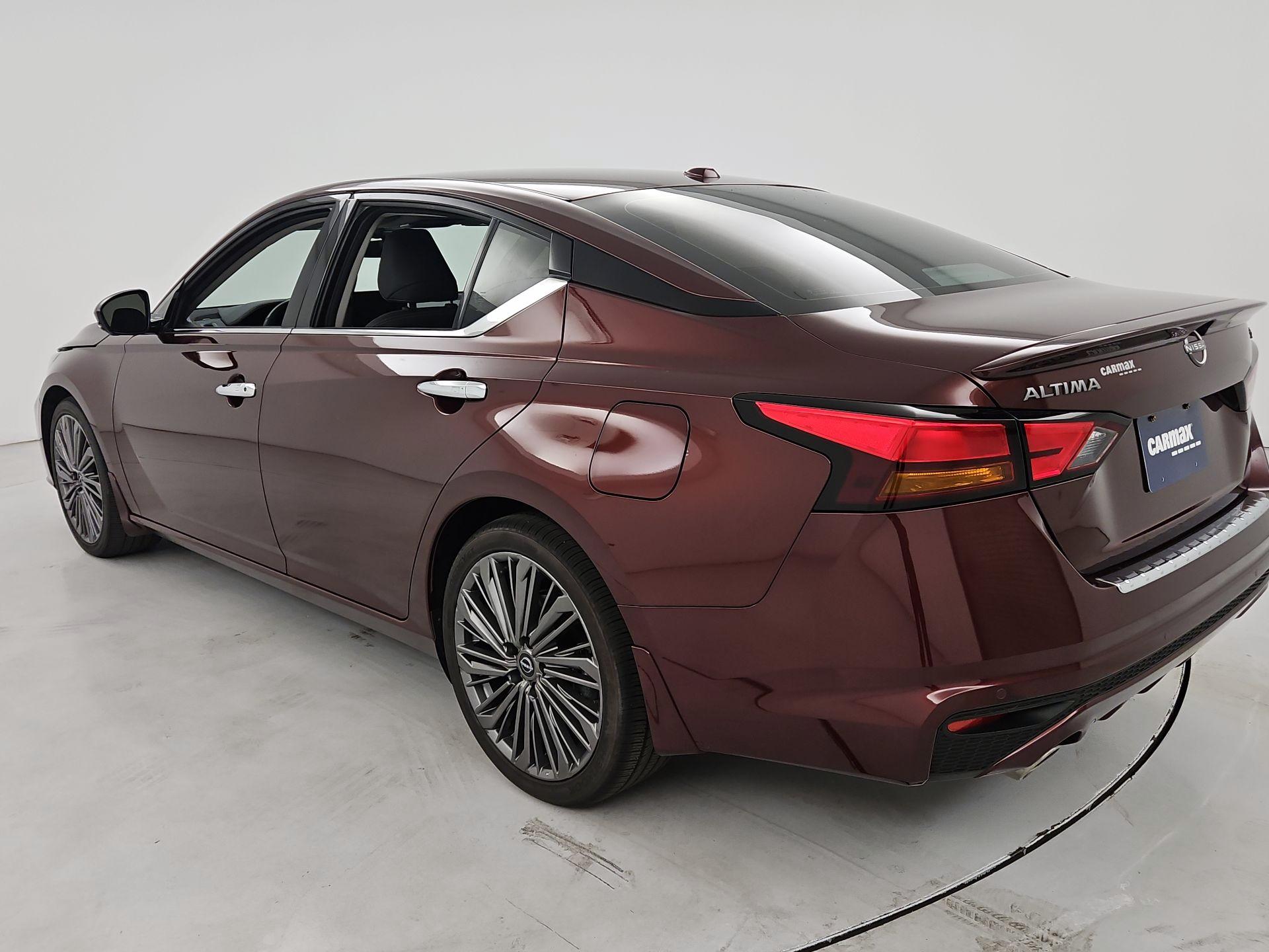 Thumbnail: 2023 Nissan Altima - 7