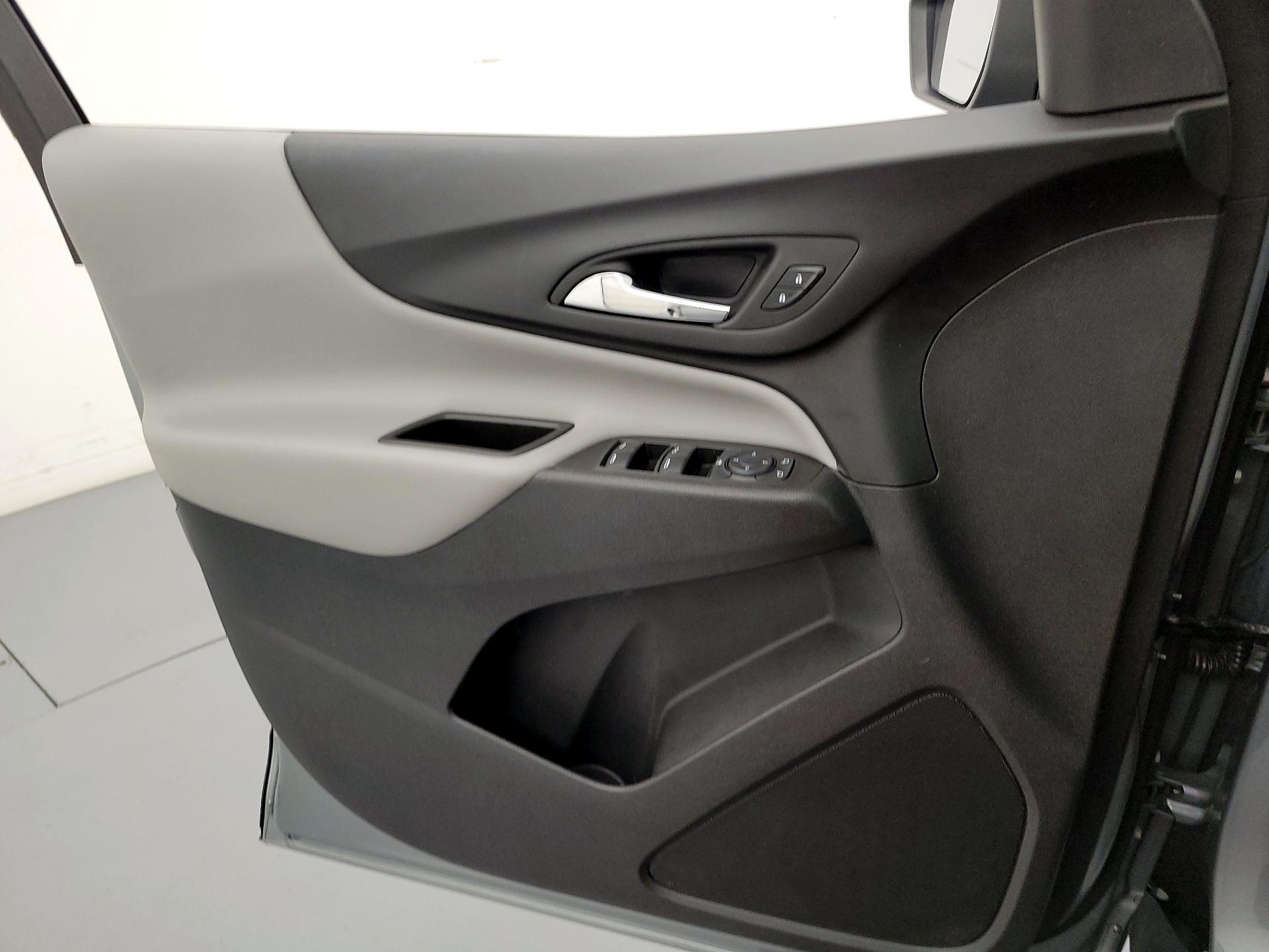 Thumbnail: 2023 Chevrolet Equinox - 12