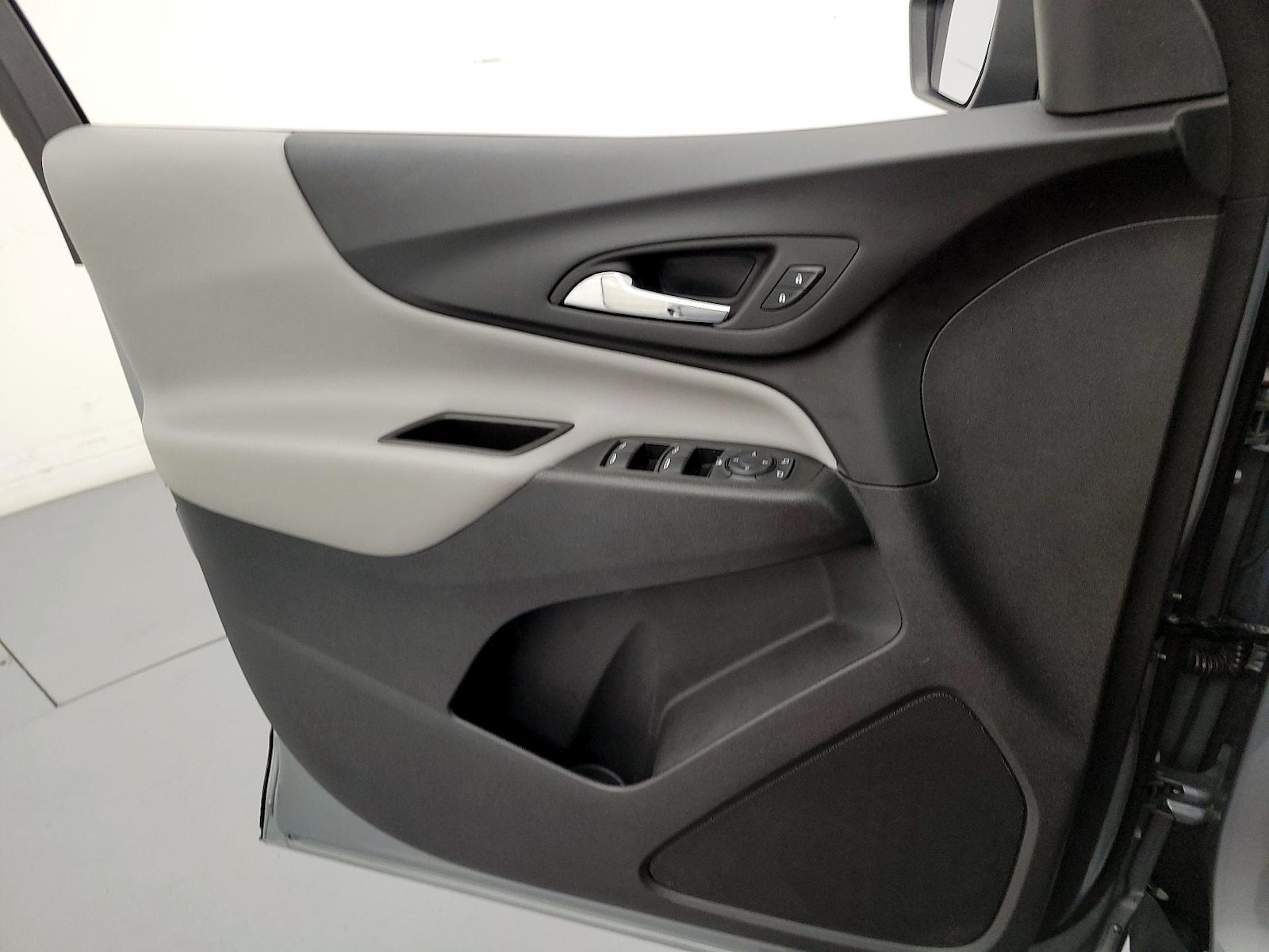 2023 Chevrolet Equinox LT - Photo 13