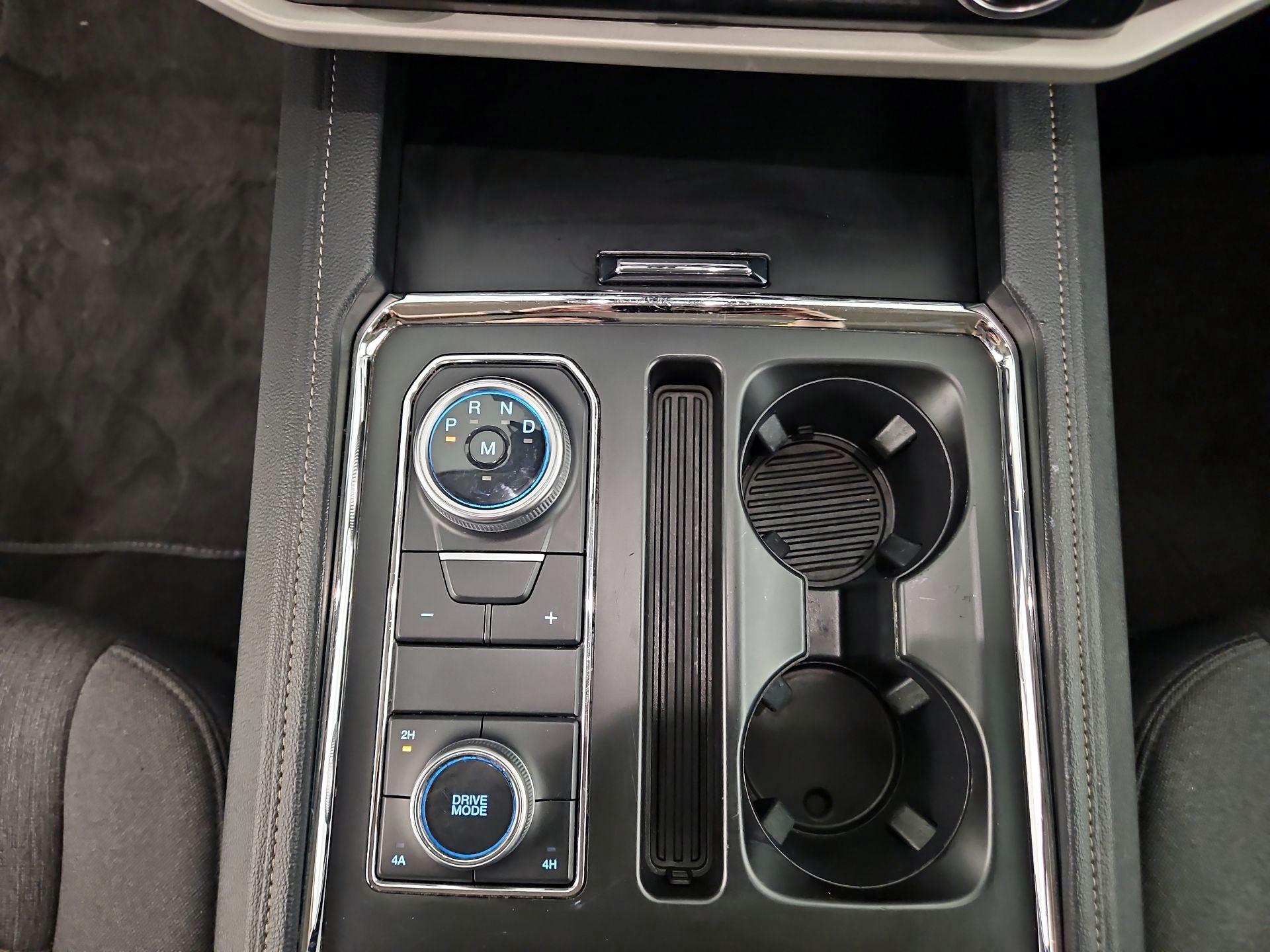 Thumbnail: 2024 Ford Expedition - 16