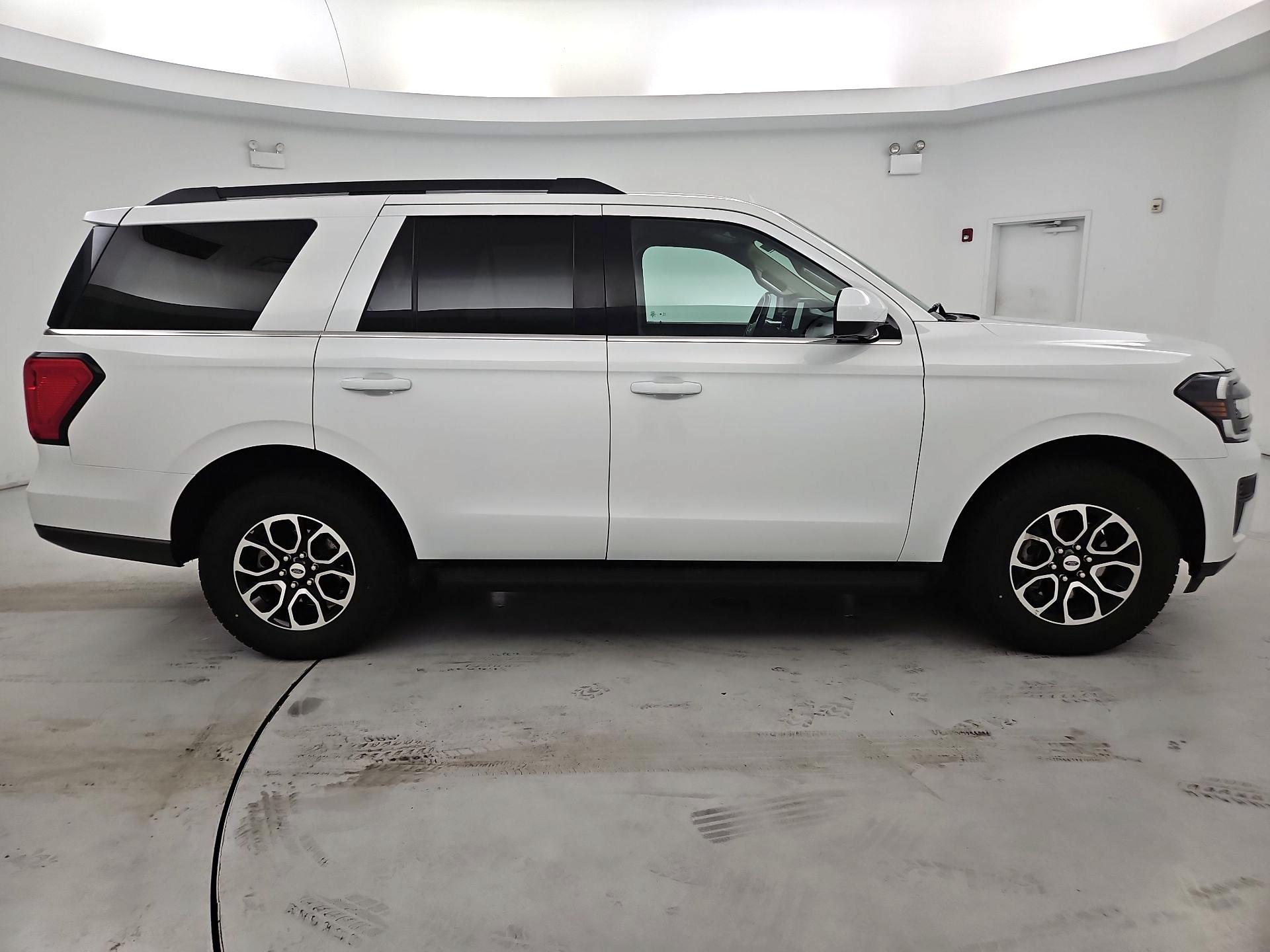 Thumbnail: 2024 Ford Expedition - 4