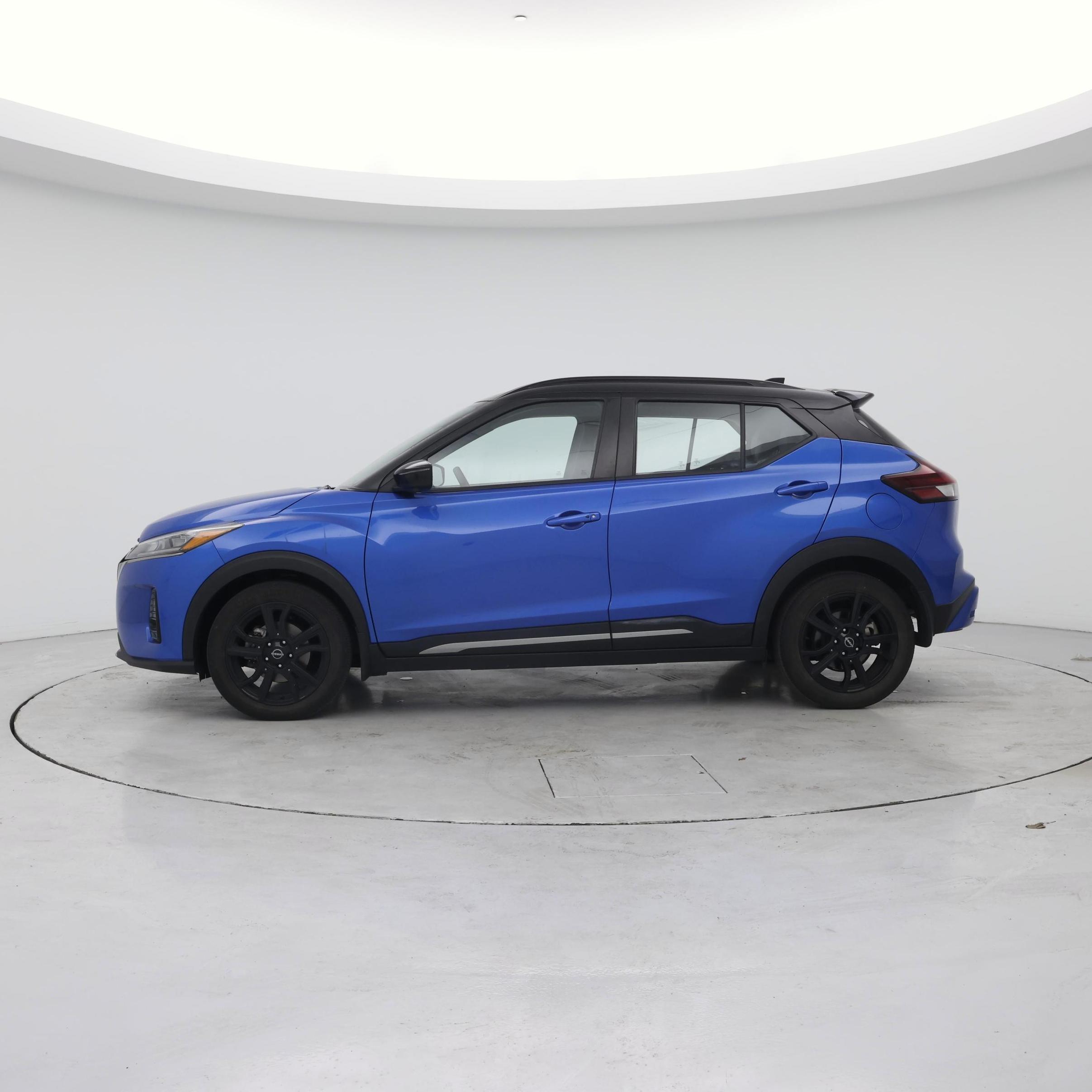 Thumbnail: 2023 Nissan Kicks - 3