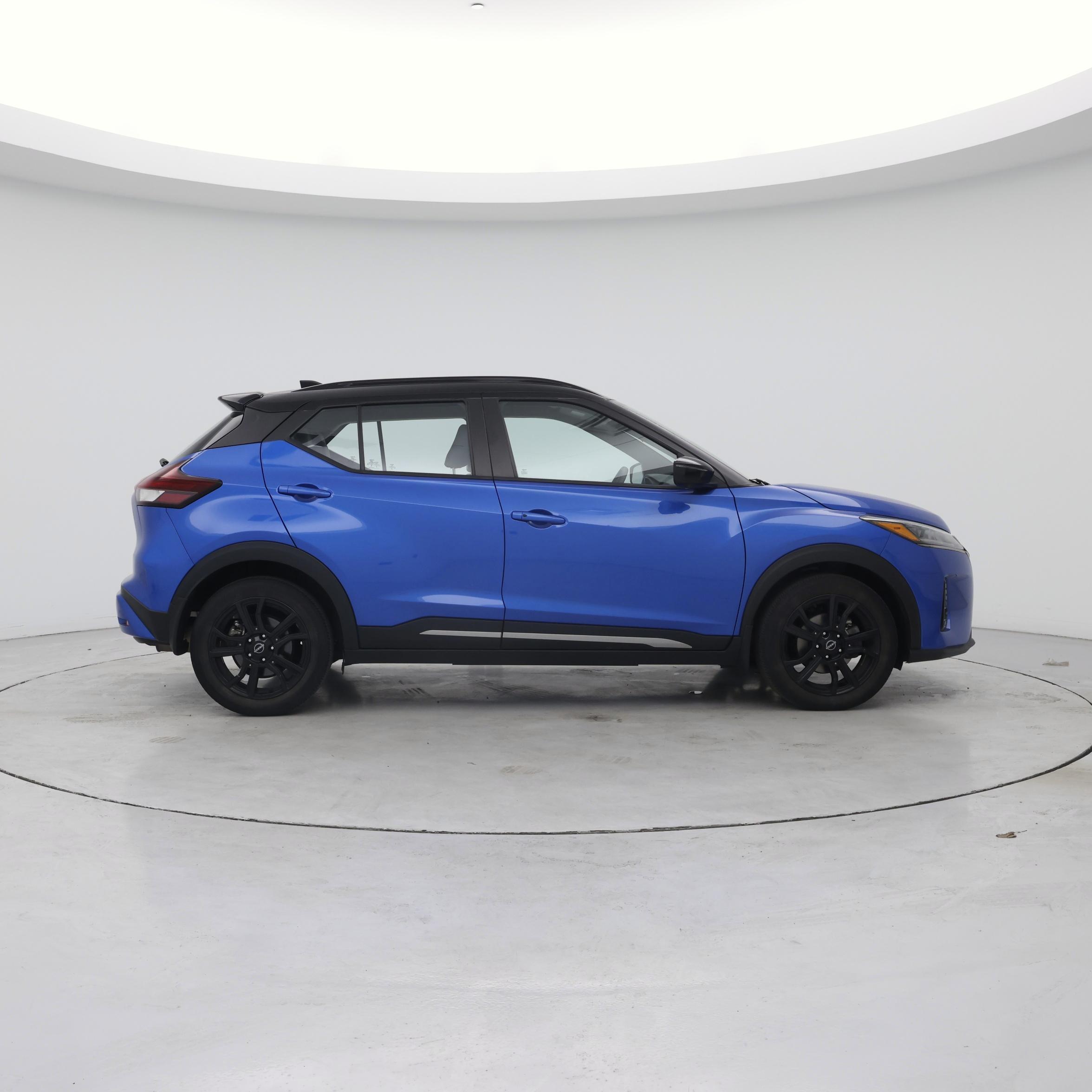 Thumbnail: 2023 Nissan Kicks - 7