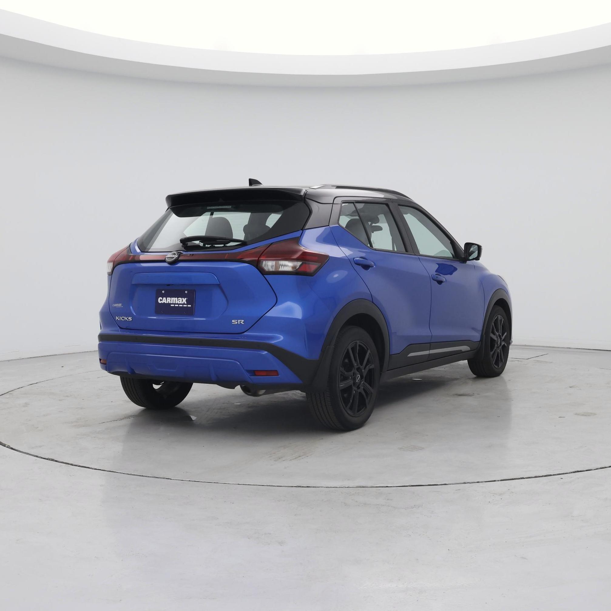 Thumbnail: 2023 Nissan Kicks - 8