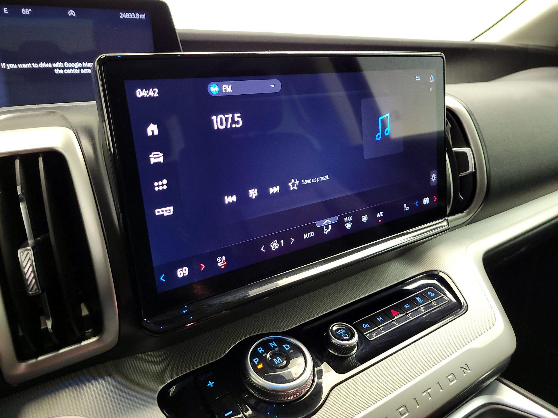 Thumbnail: 2025 Ford Expedition - 15