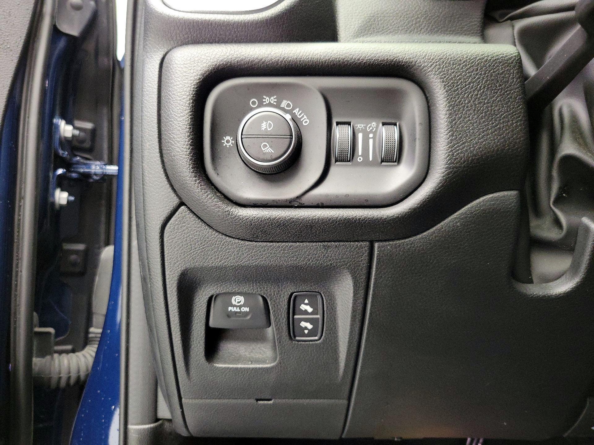 Thumbnail: 2023 RAM 1500 - 13