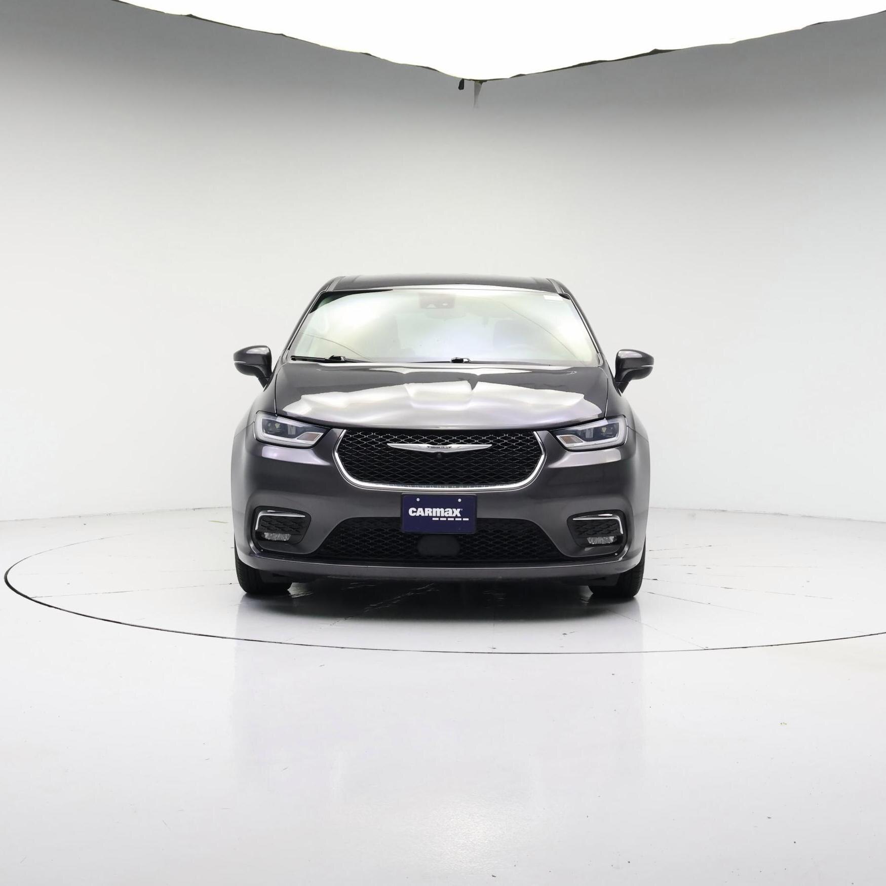 Thumbnail: 2023 Chrysler Pacifica - 5