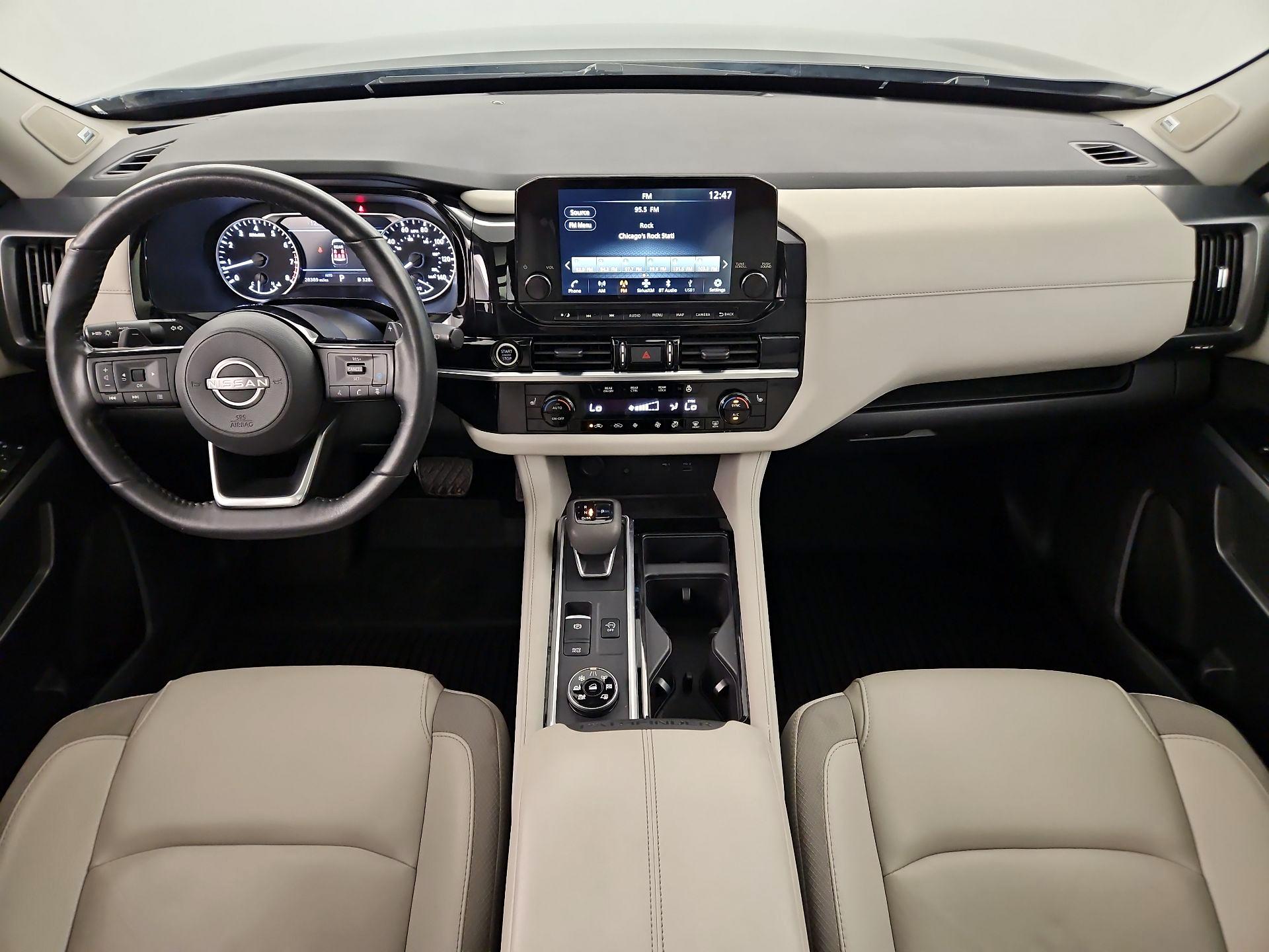 Thumbnail: 2023 Nissan Pathfinder - 8