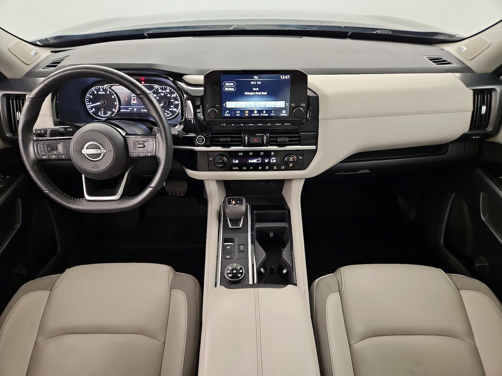 2023 Nissan Pathfinder SL - Photo 8