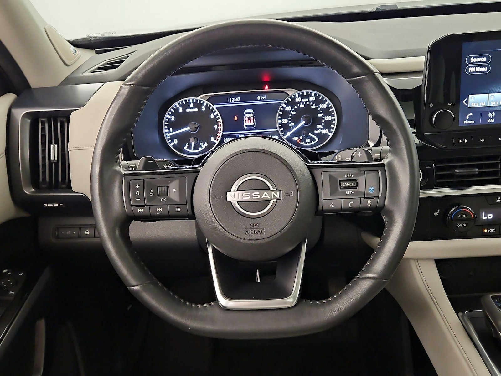 2023 Nissan Pathfinder SL - Photo 9
