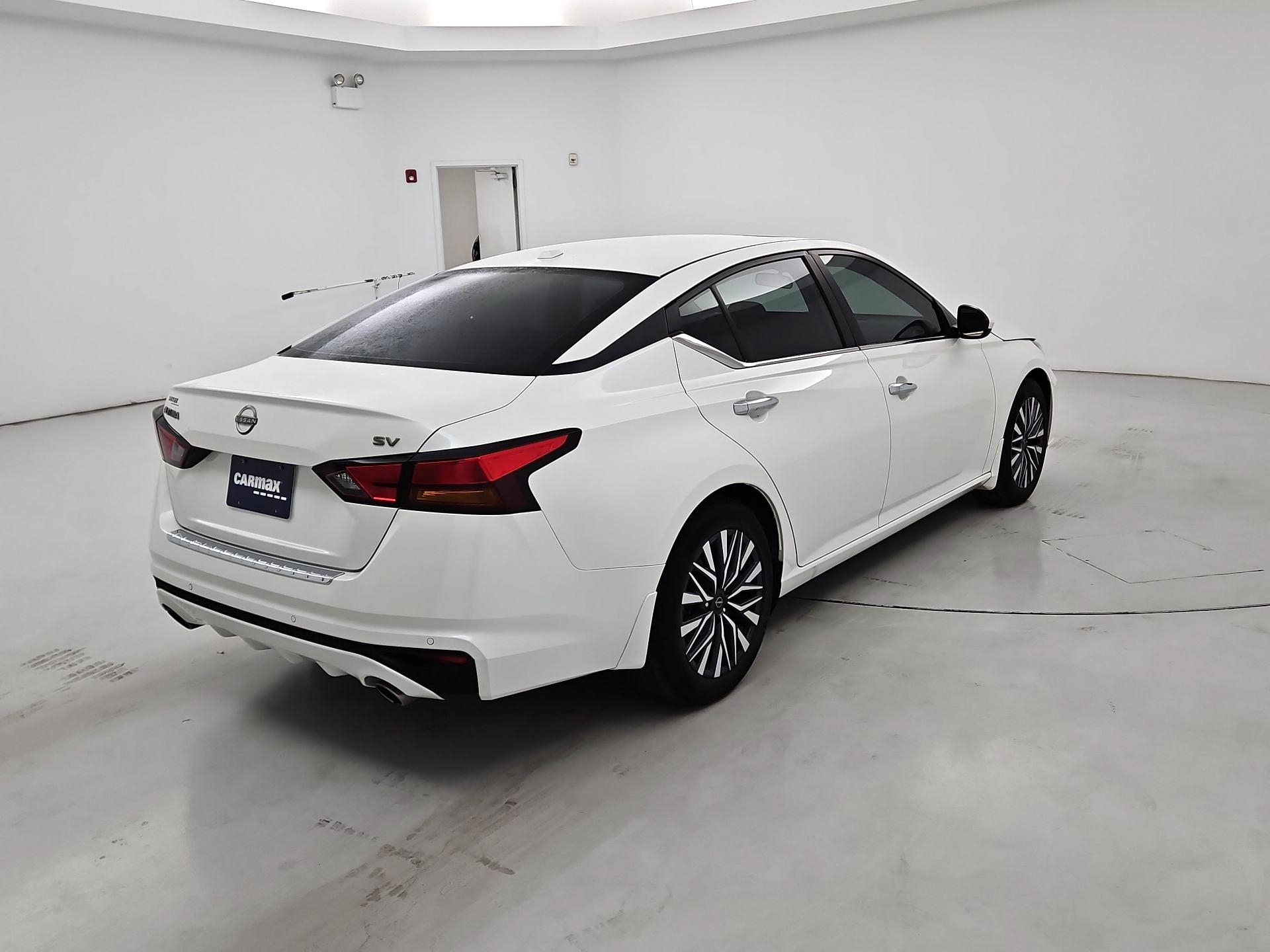Thumbnail: 2023 Nissan Altima - 5