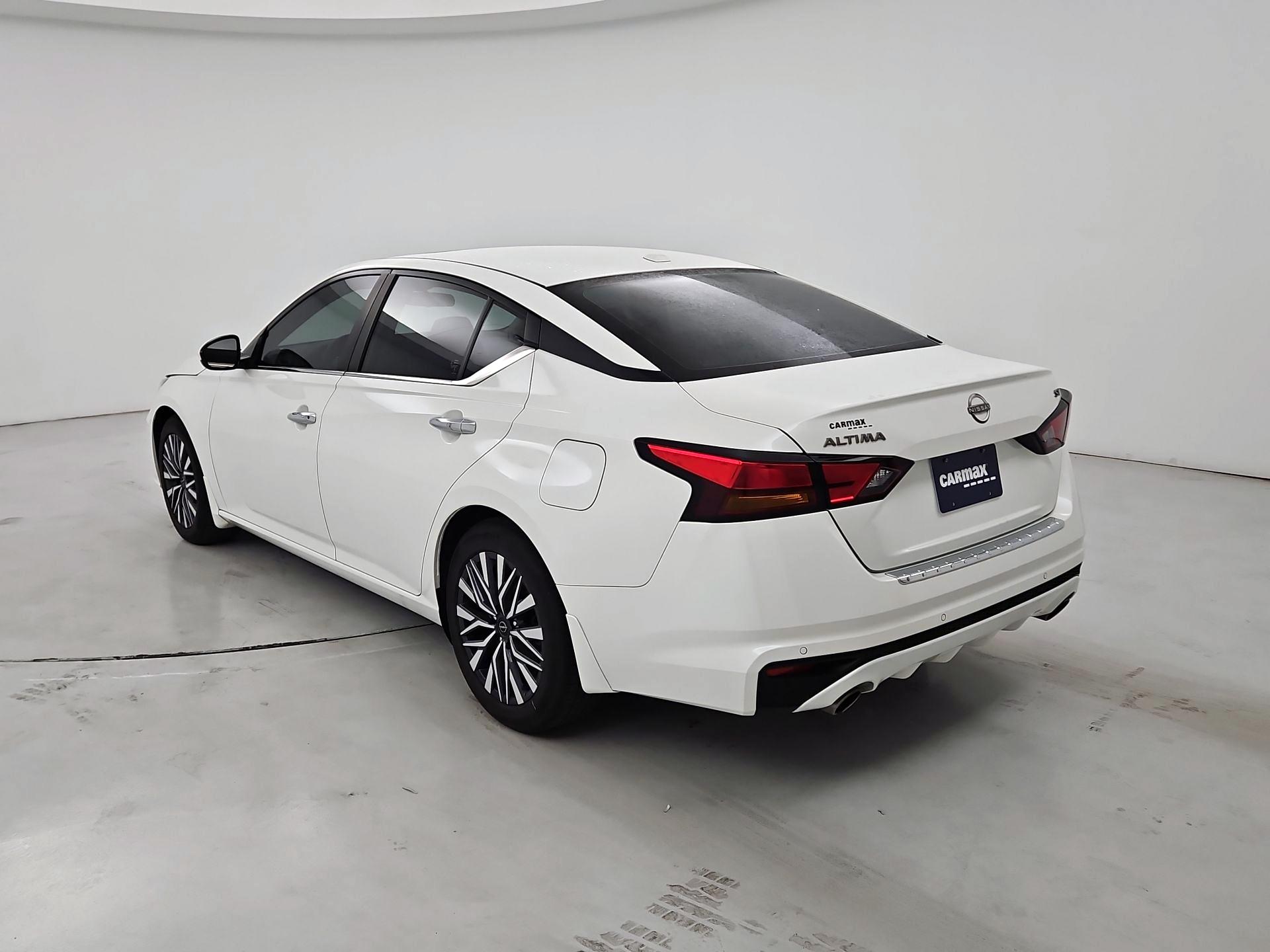 Thumbnail: 2023 Nissan Altima - 7
