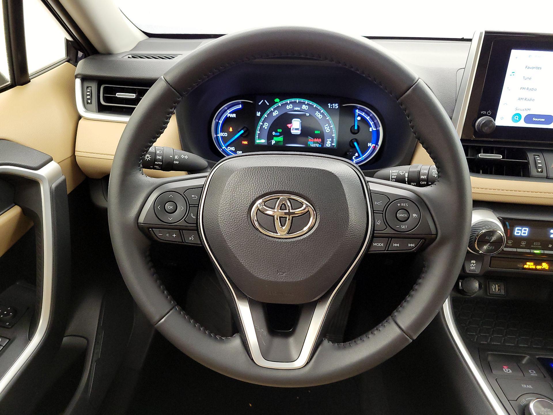 Thumbnail: 2025 Toyota RAV4 - 10