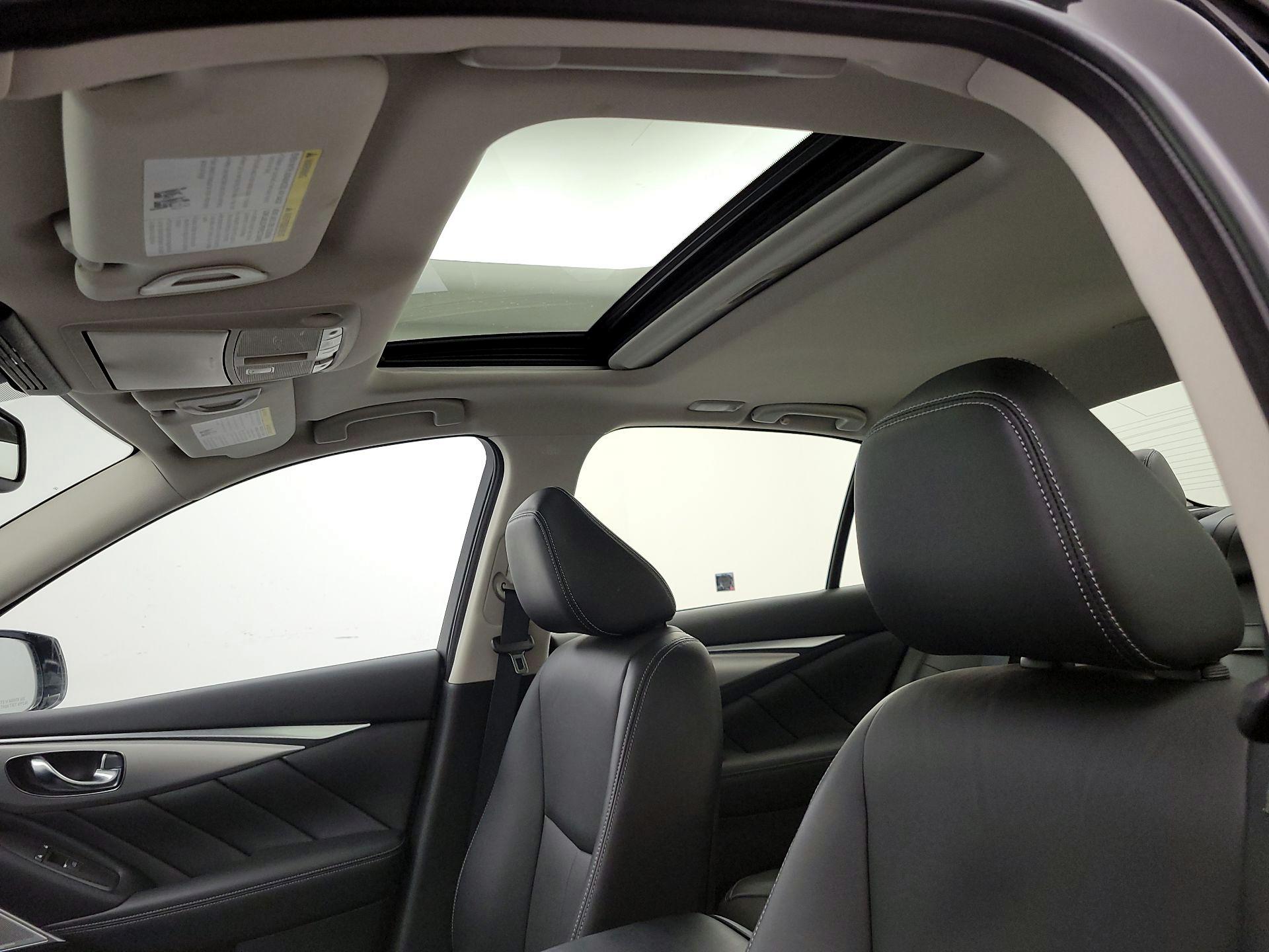 Thumbnail: 2023 INFINITI Q50 - 18
