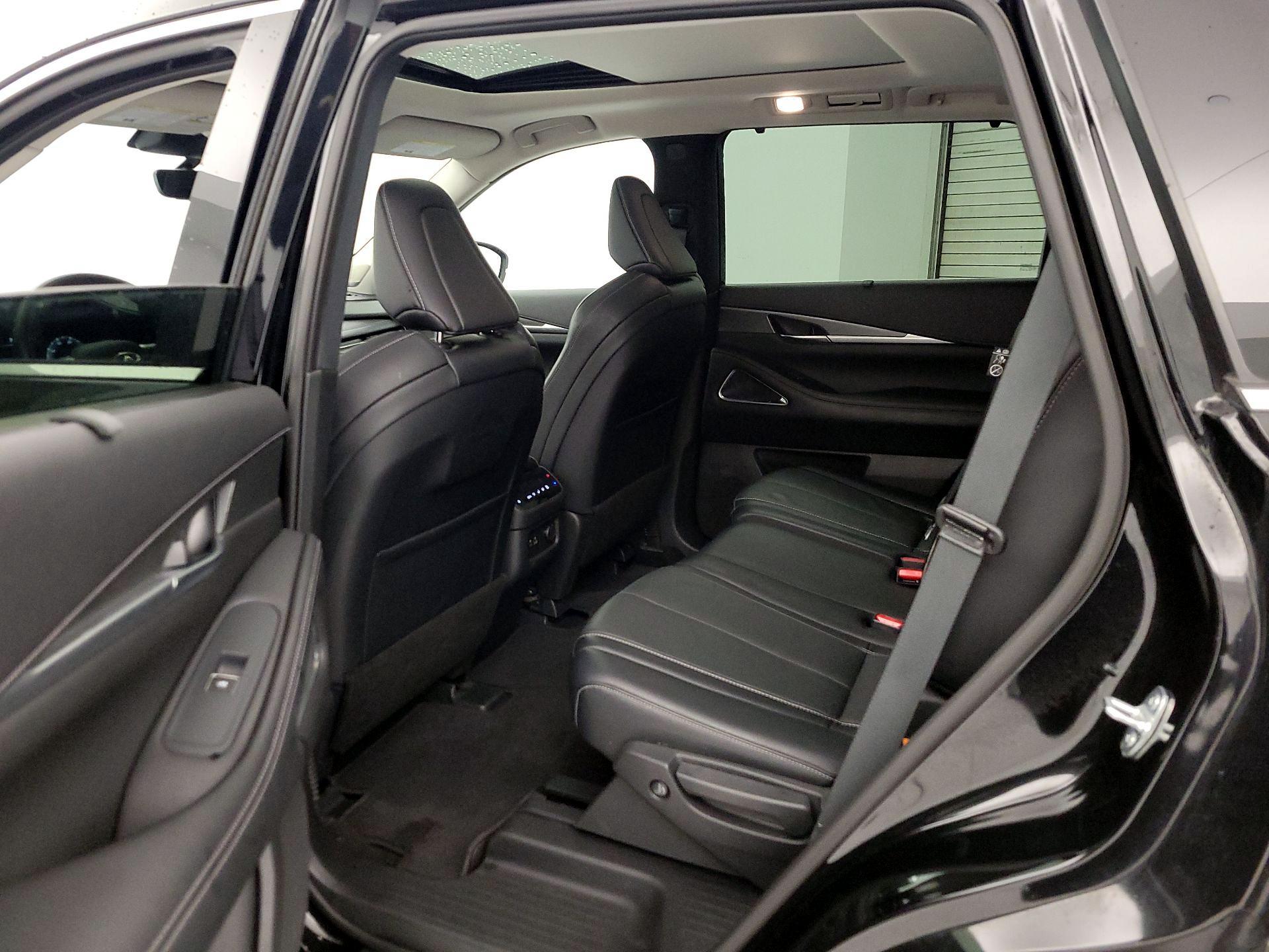 Thumbnail: 2023 INFINITI QX60 - 20