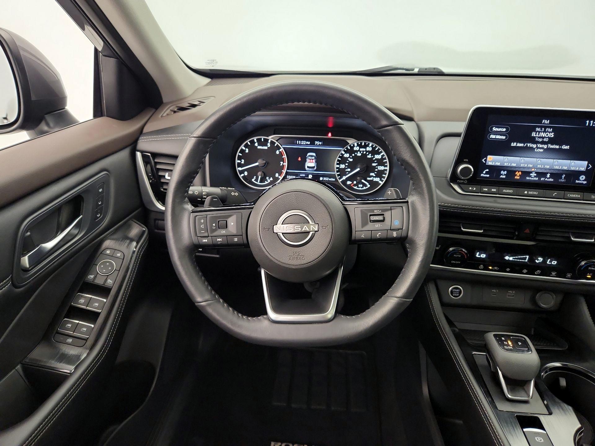 Thumbnail: 2023 Nissan Rogue - 10