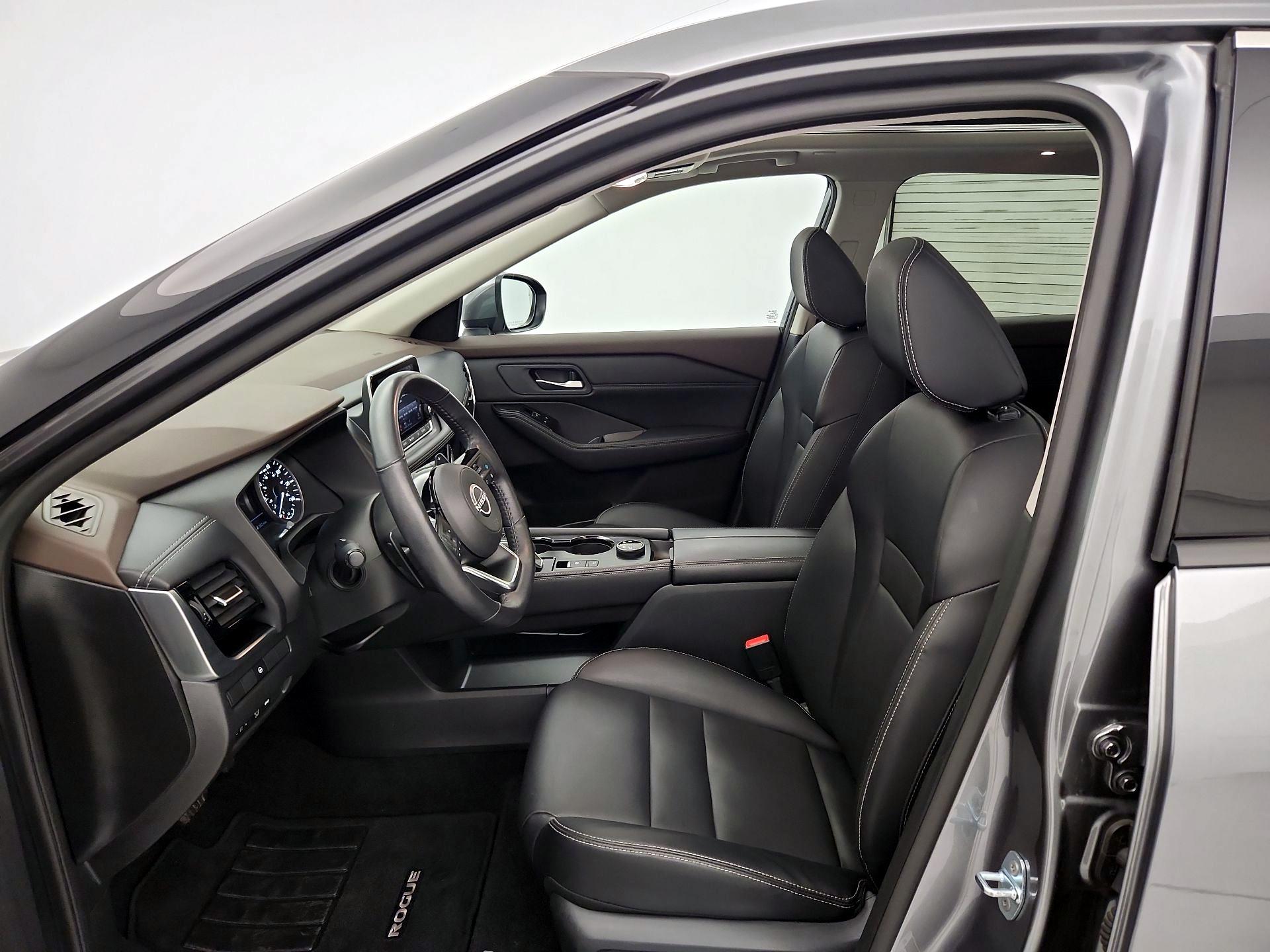 Thumbnail: 2023 Nissan Rogue - 11
