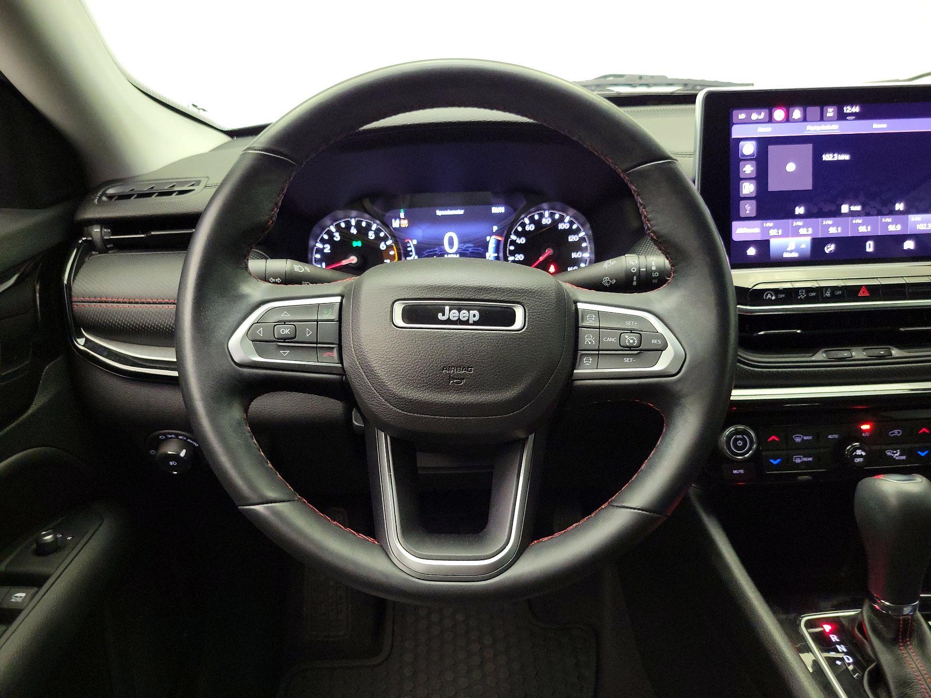 Thumbnail: 2022 Jeep Compass - 10