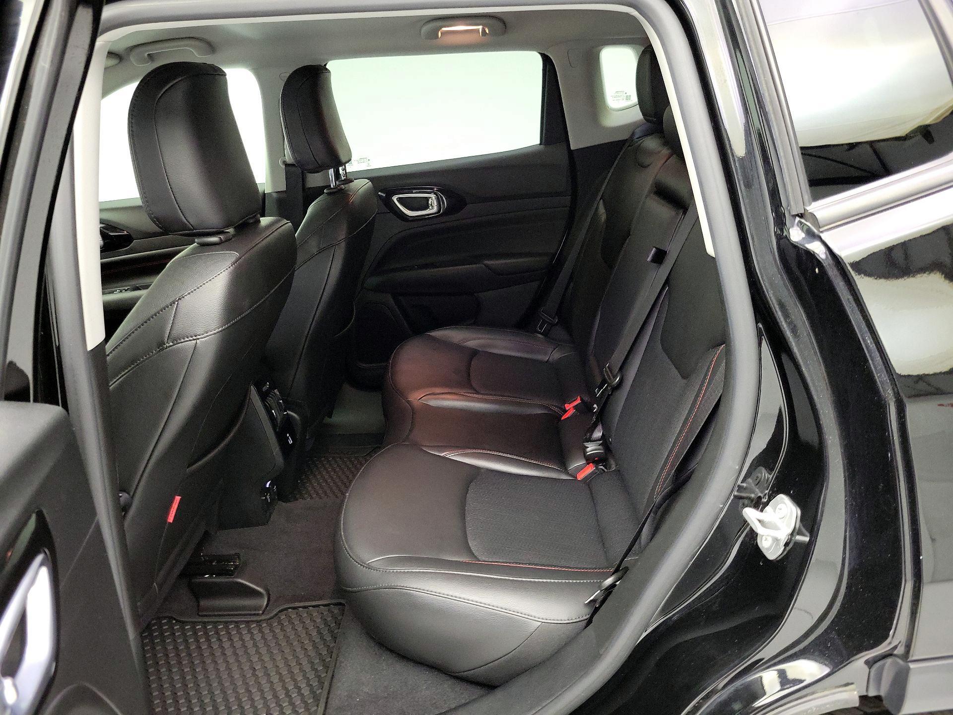 Thumbnail: 2022 Jeep Compass - 19