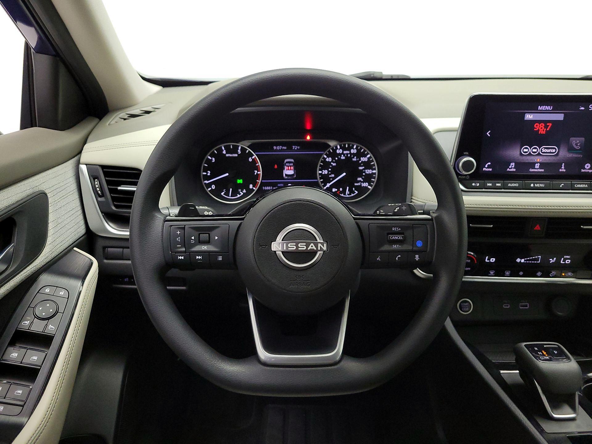 Thumbnail: 2023 Nissan Rogue - 10