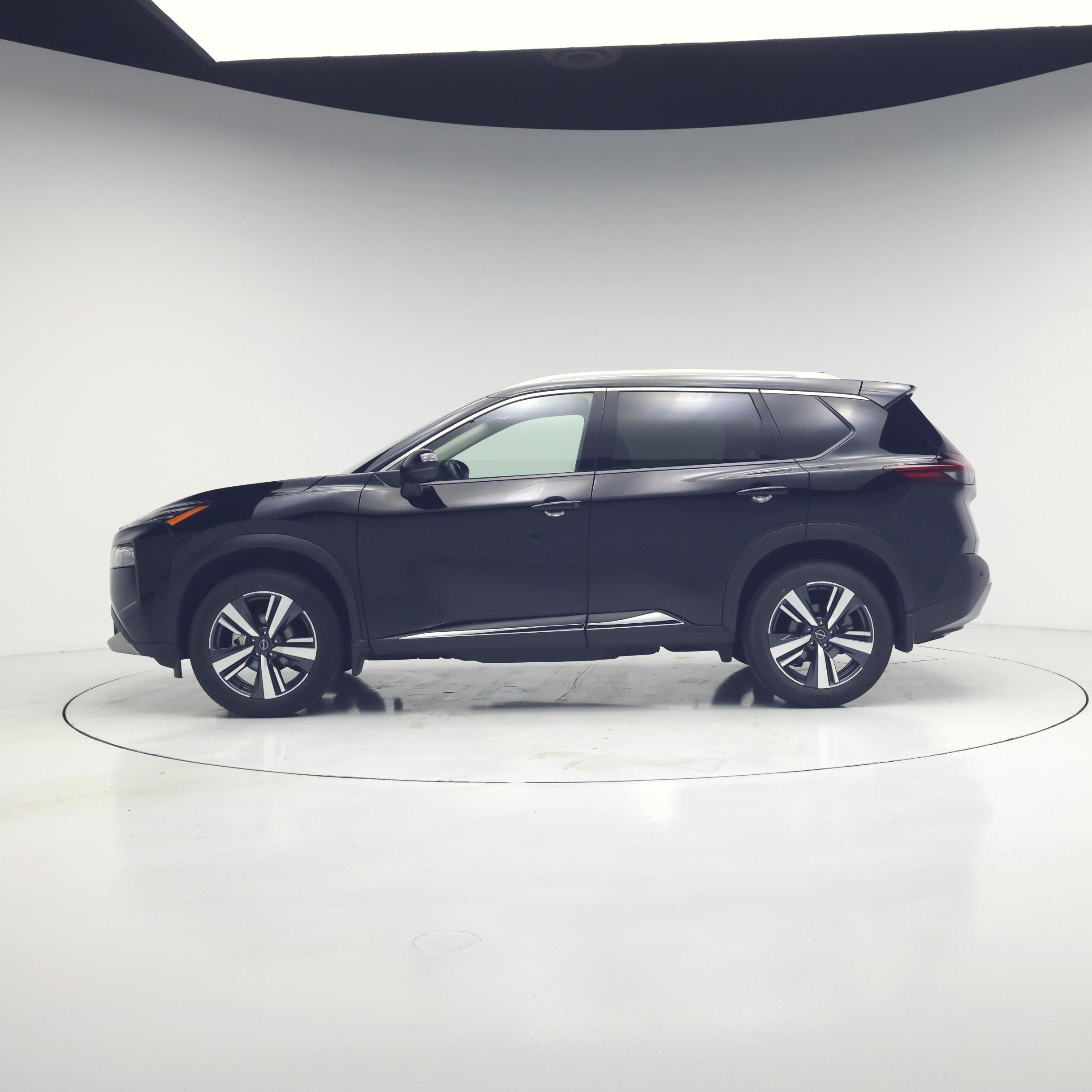 Thumbnail: 2023 Nissan Rogue - 3