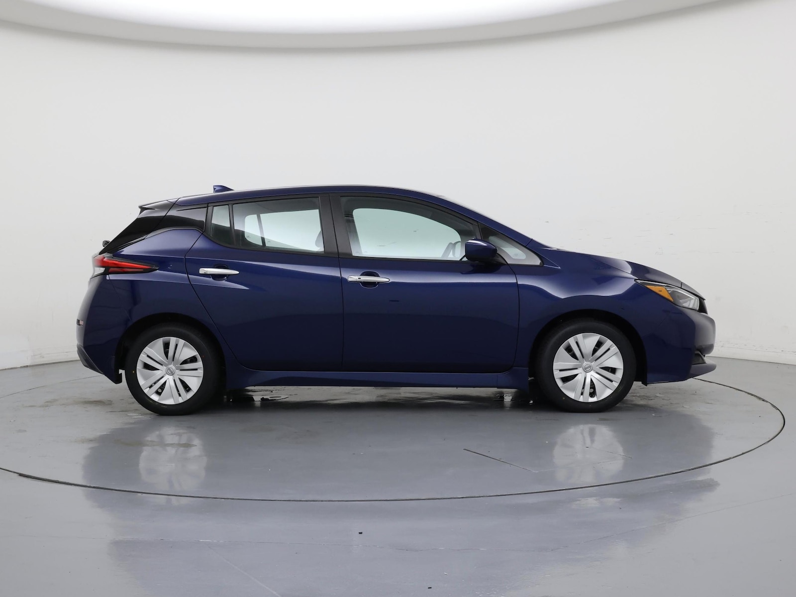2024 Nissan LEAF S - Photo 8