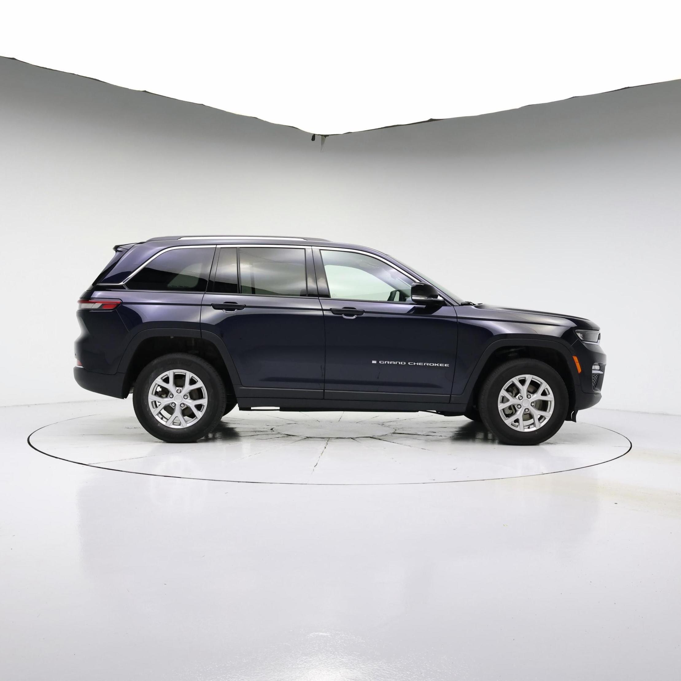 Thumbnail: 2023 Jeep Grand Cherokee - 7