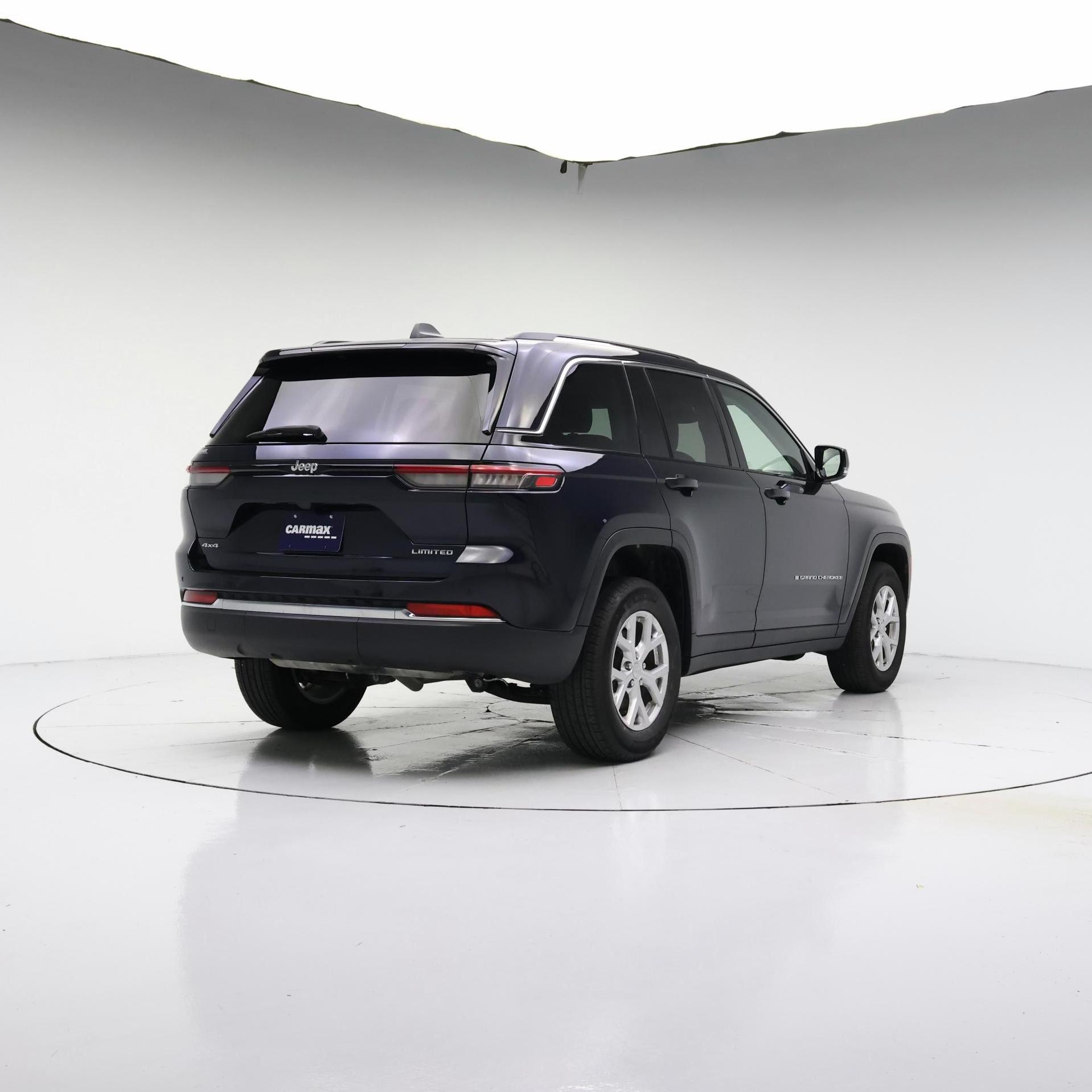 Thumbnail: 2023 Jeep Grand Cherokee - 8