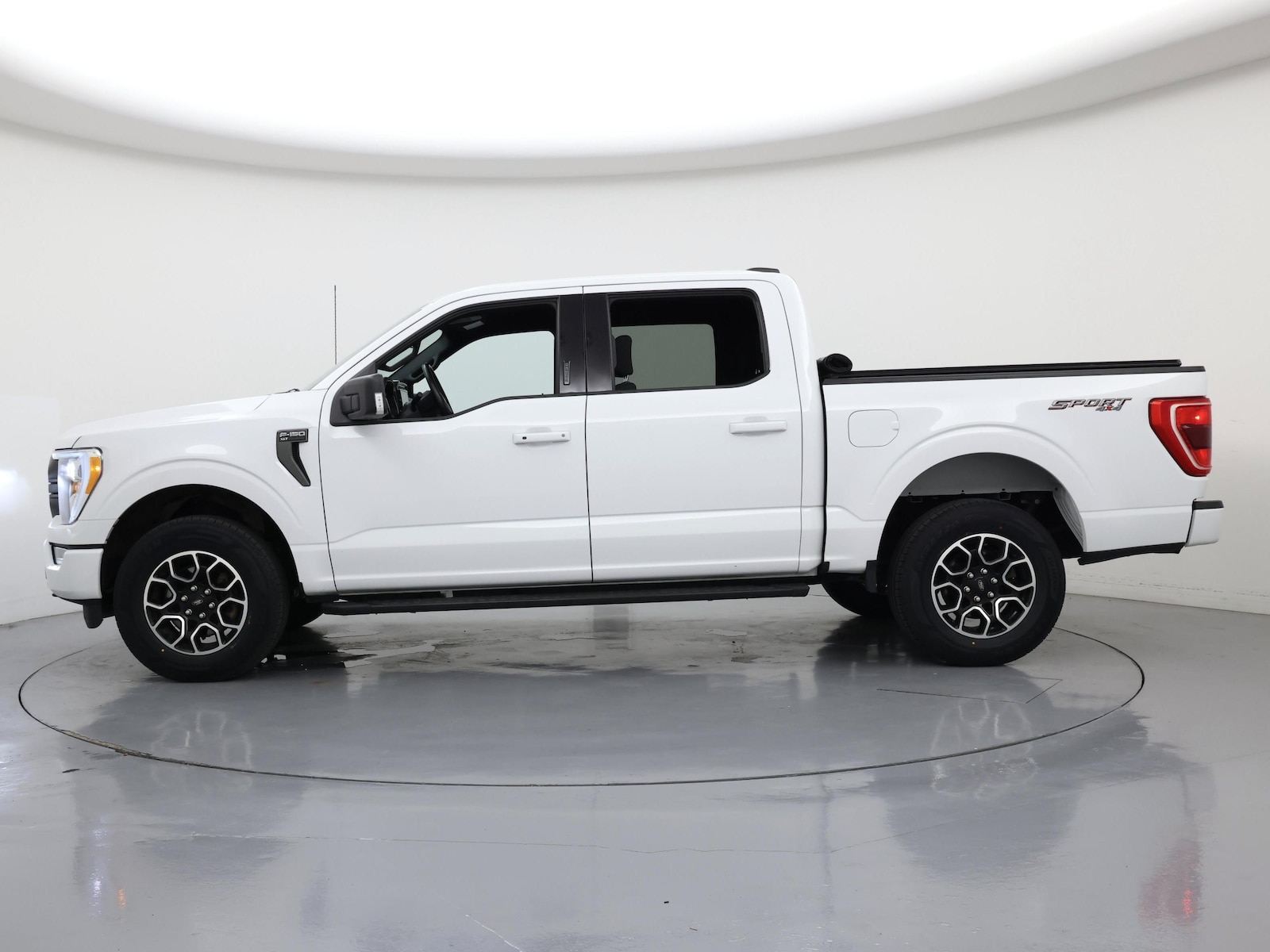 2023 Ford F-150 XLT - Photo 4