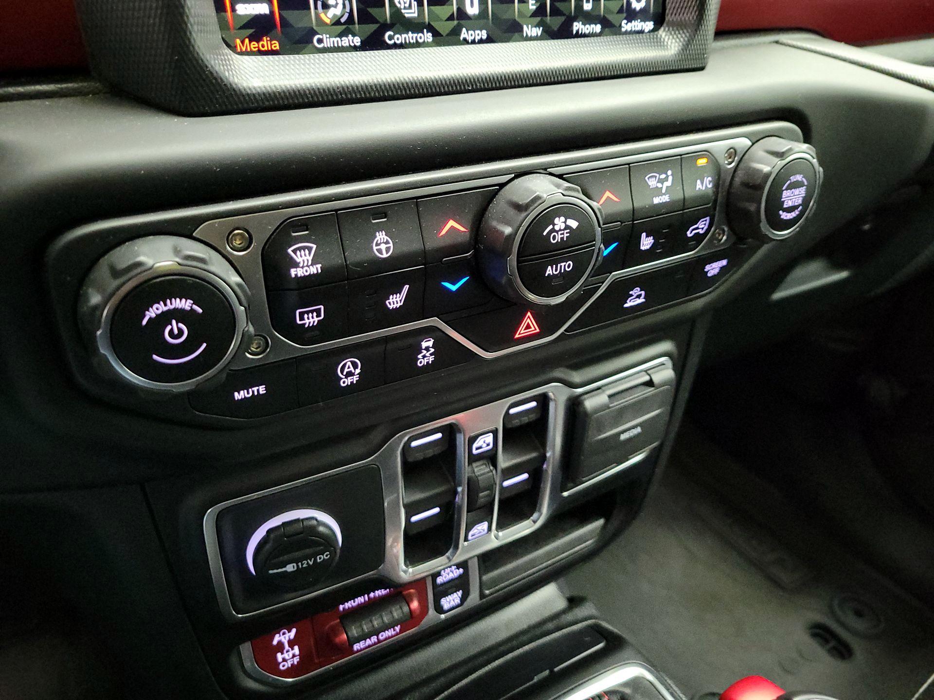 Thumbnail: 2023 Jeep Gladiator - 16