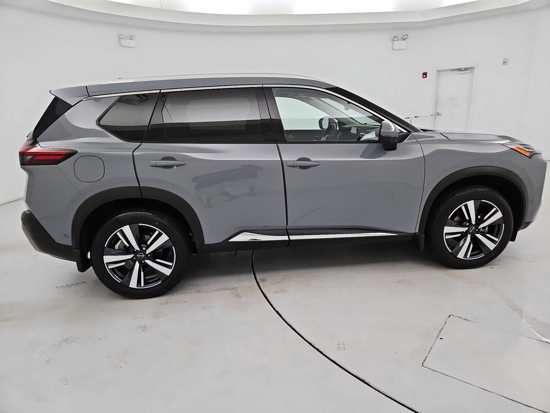 Thumbnail: 2023 Nissan Rogue - 4