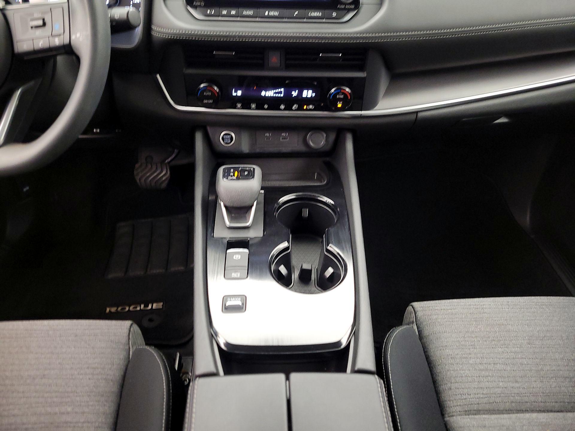 Thumbnail: 2023 Nissan Rogue - 17