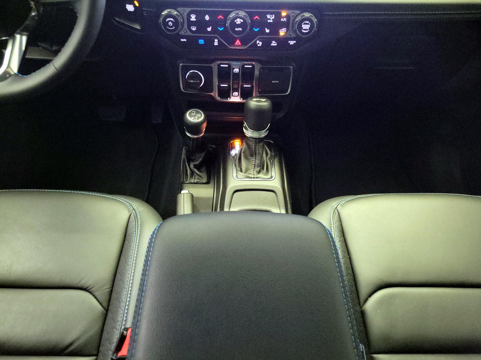 Thumbnail: 2024 Jeep Wrangler - 18