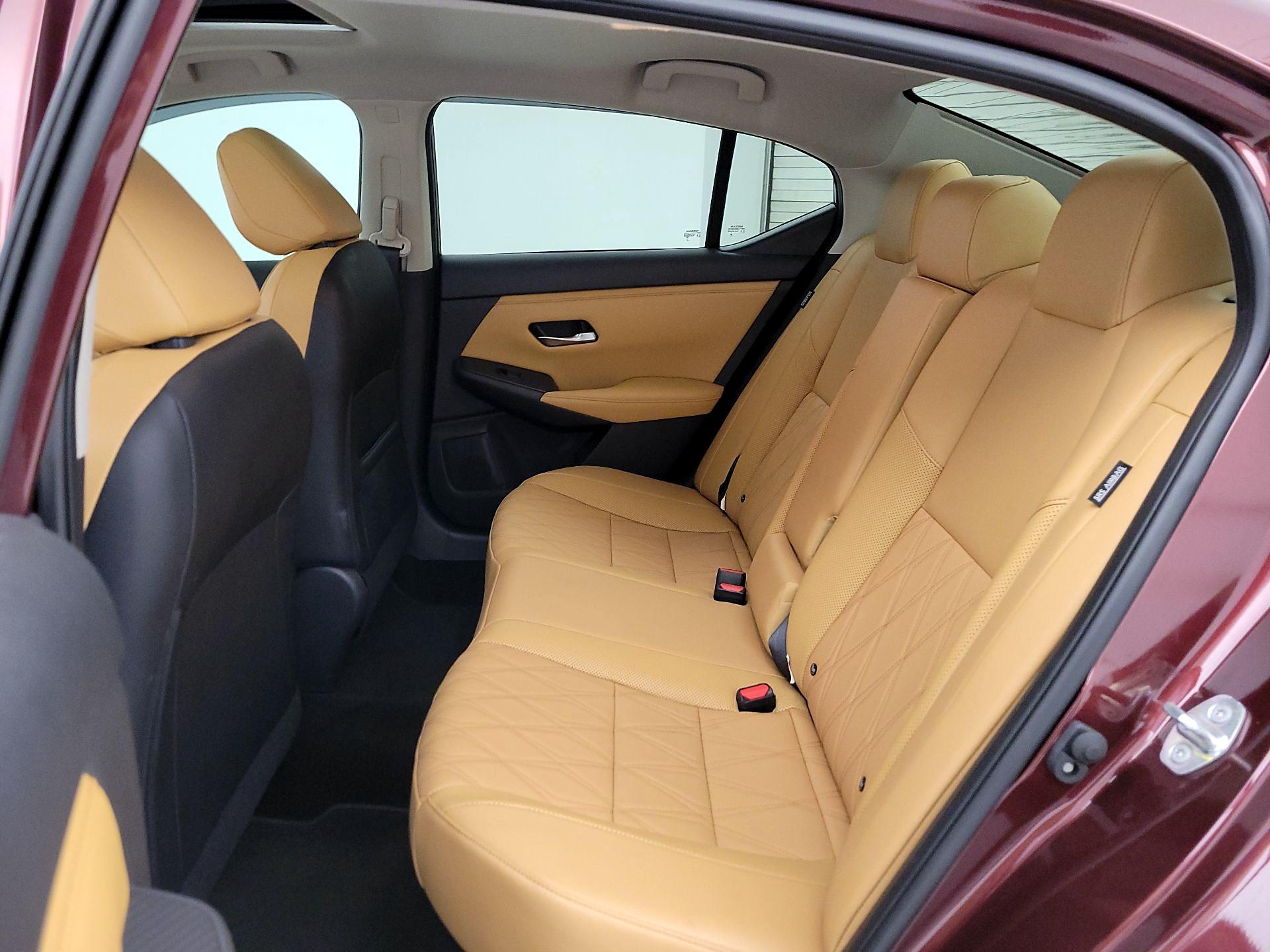 Thumbnail: 2023 Nissan Sentra - 20