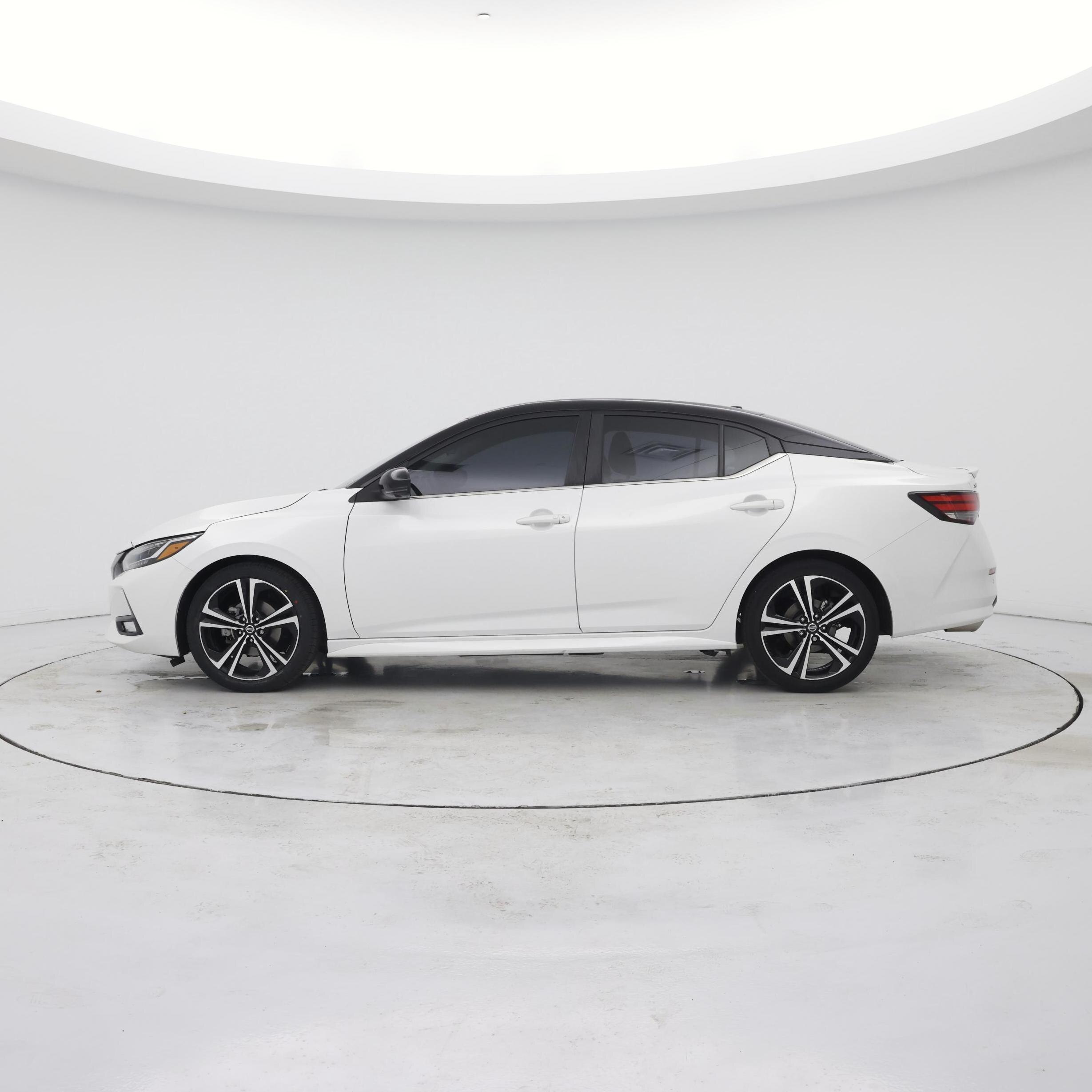 Thumbnail: 2023 Nissan Sentra - 3