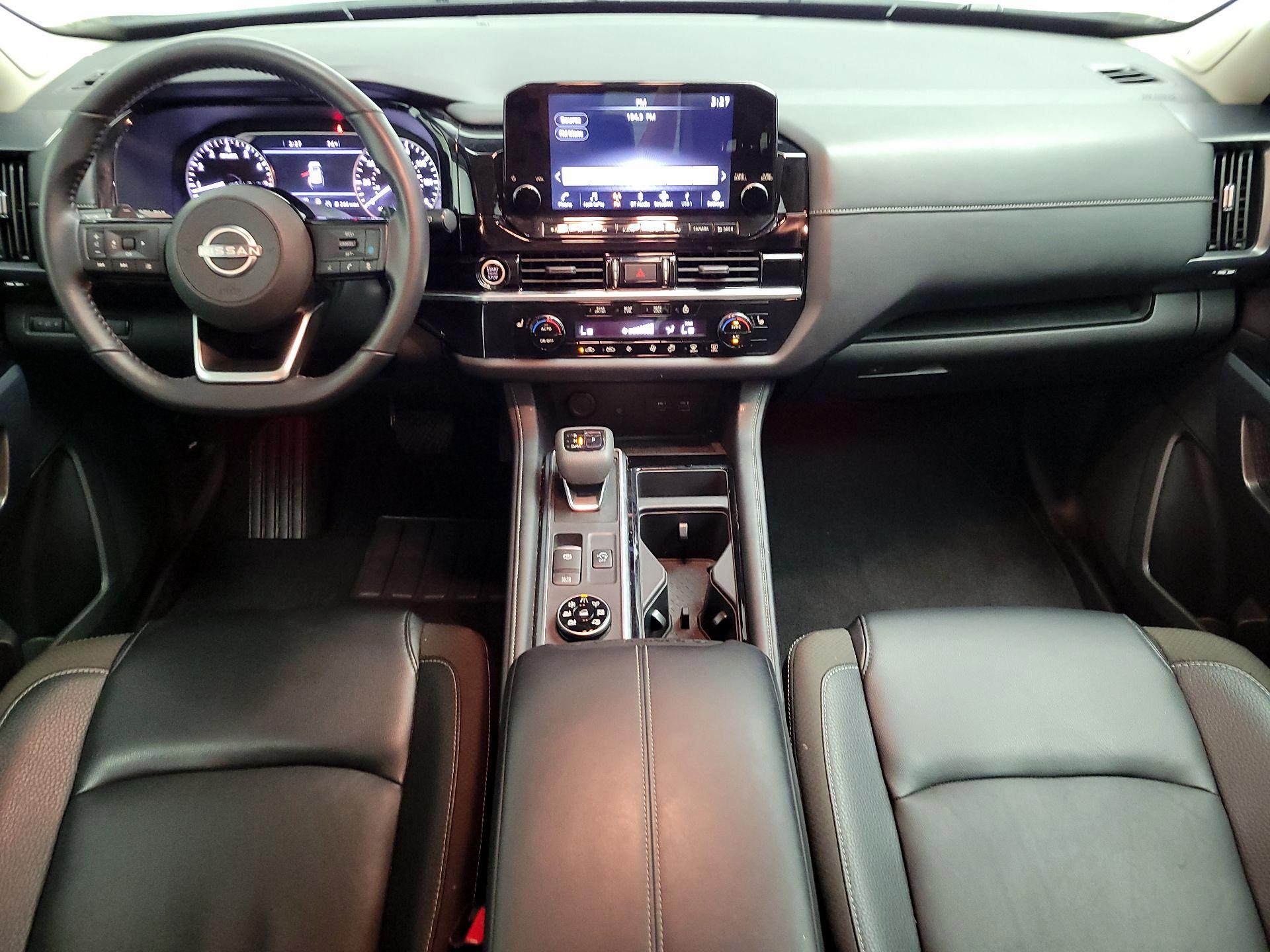 Thumbnail: 2023 Nissan Pathfinder - 9
