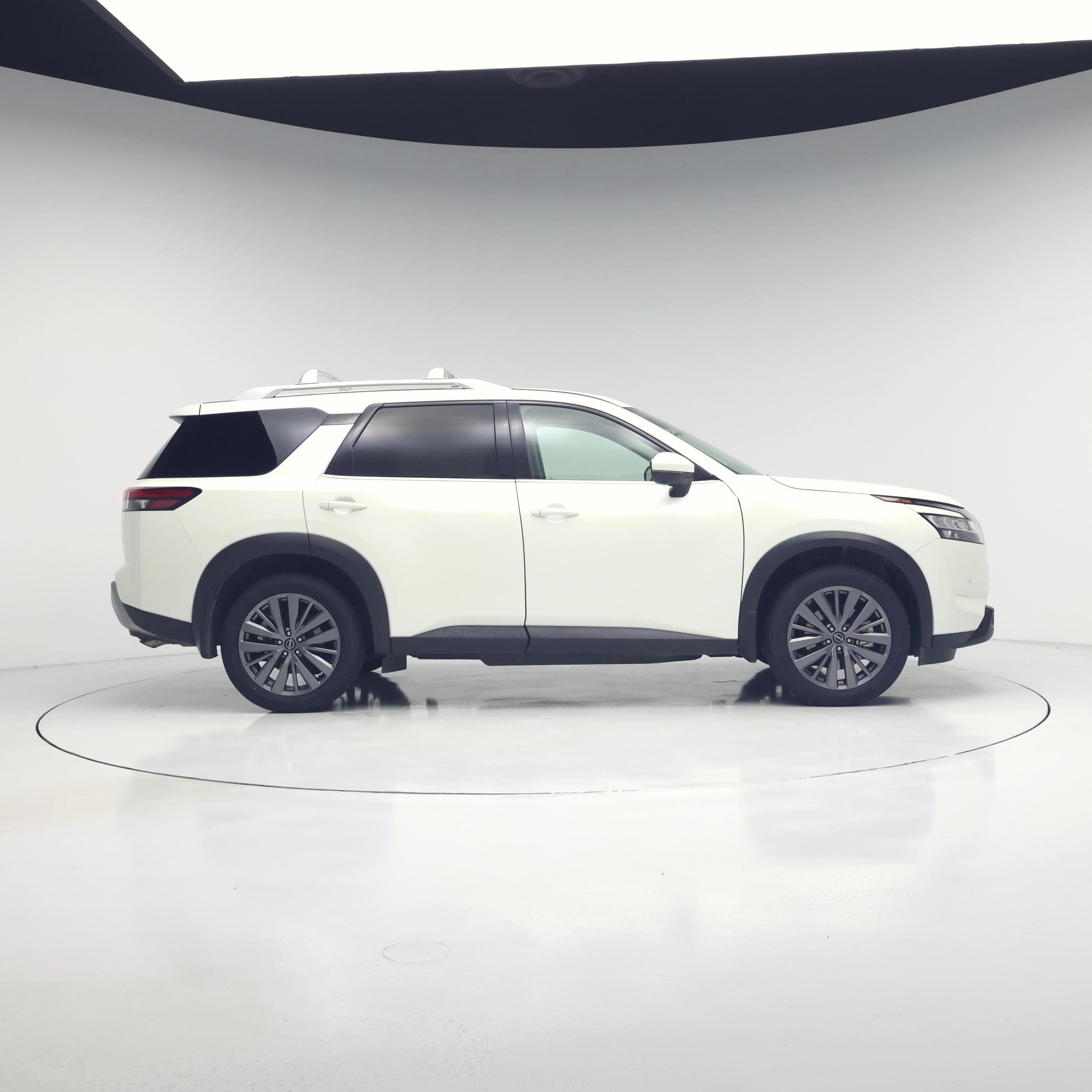 Thumbnail: 2023 Nissan Pathfinder - 7