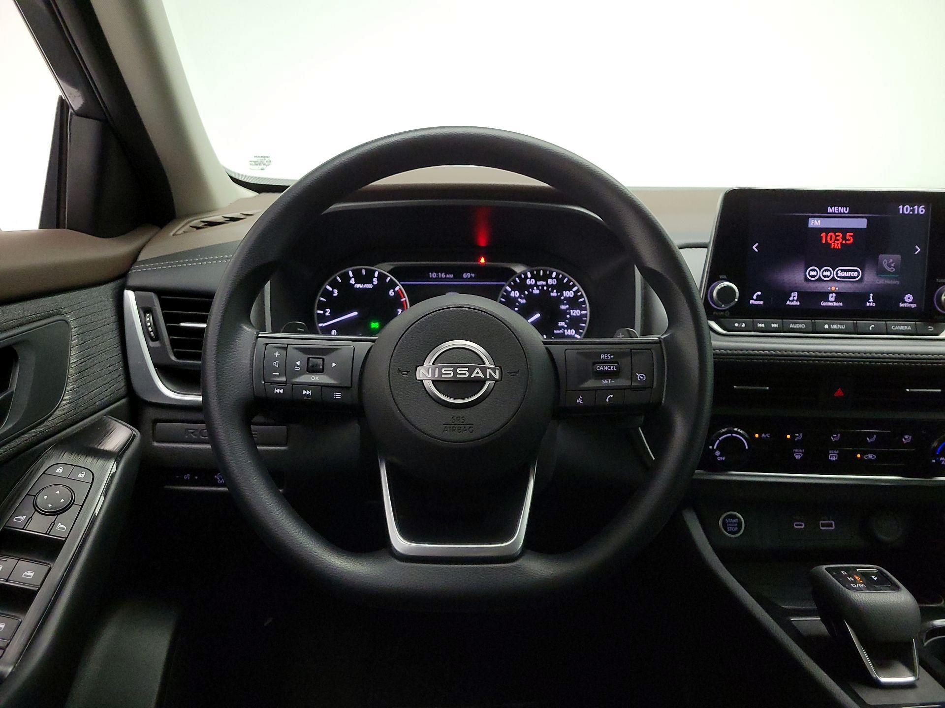 Thumbnail: 2023 Nissan Rogue - 10