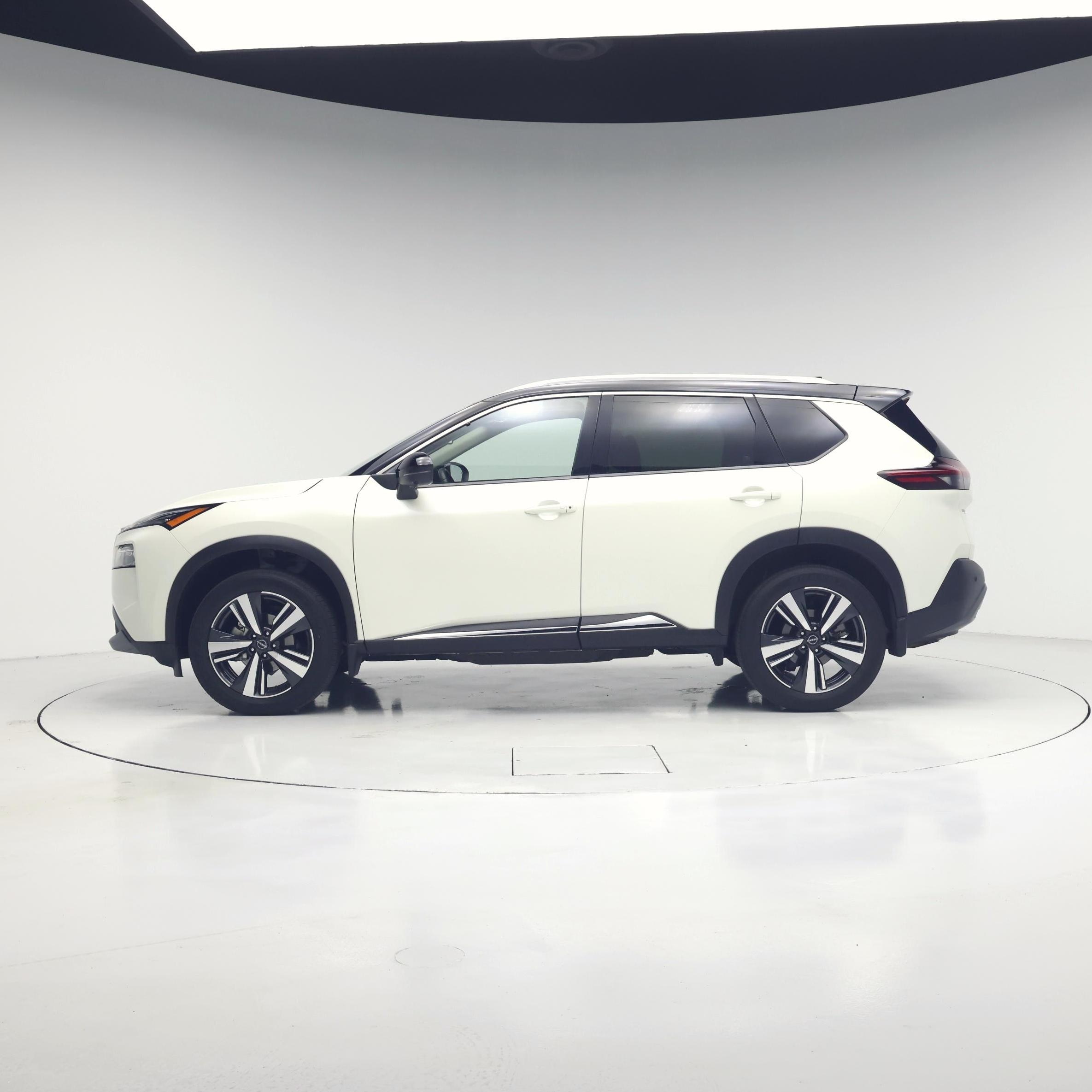 Thumbnail: 2023 Nissan Rogue - 3