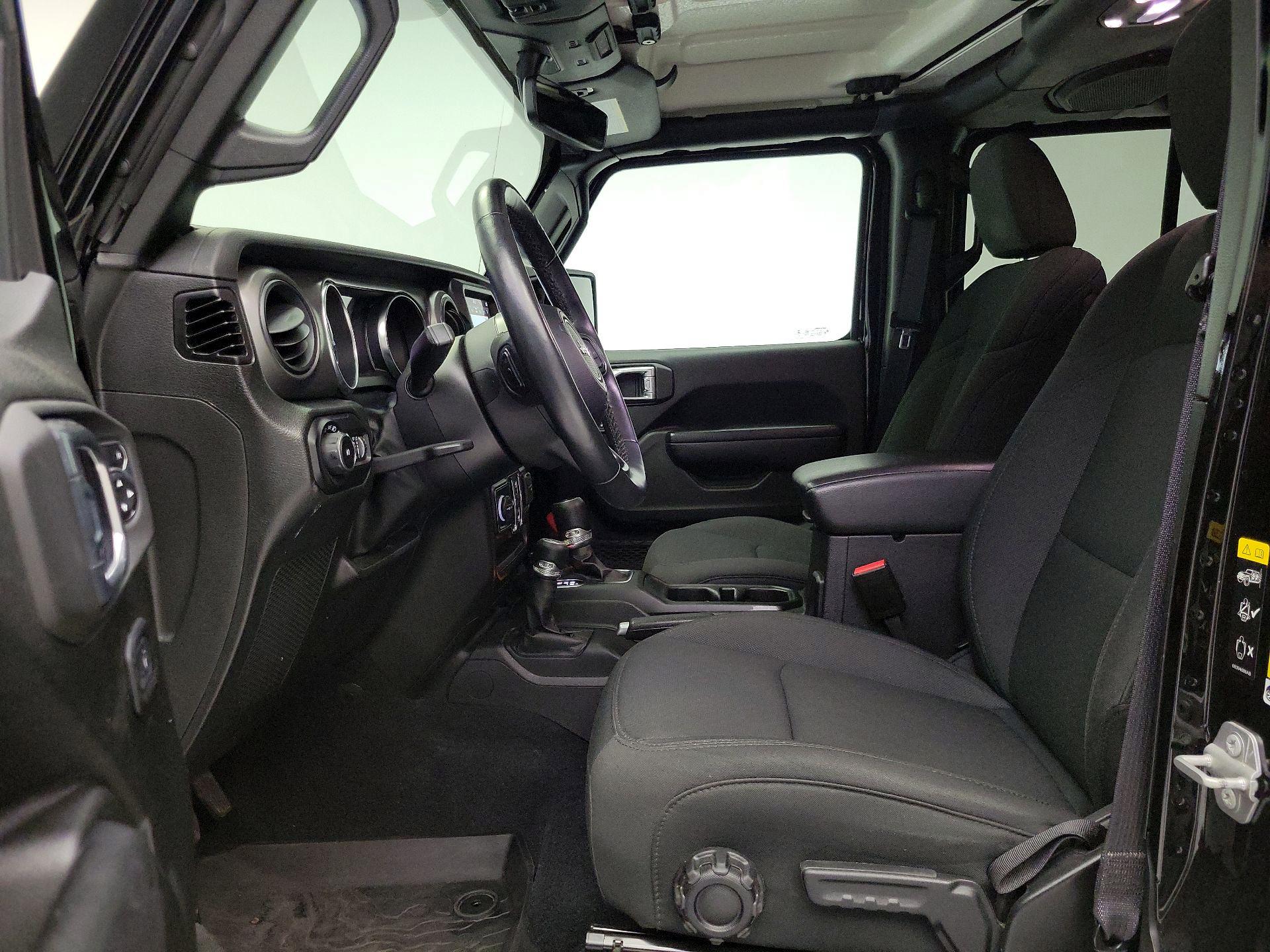 Thumbnail: 2022 Jeep Wrangler - 11
