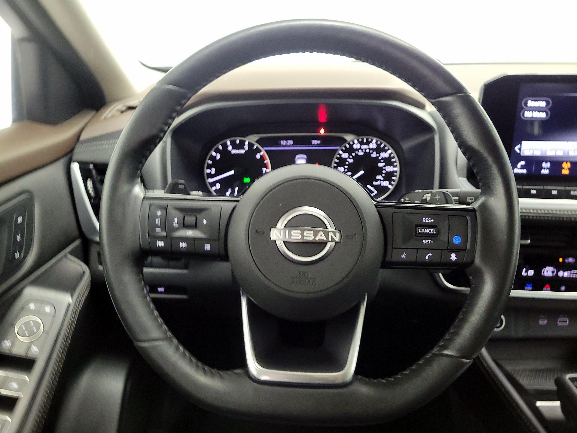 Thumbnail: 2023 Nissan Rogue - 10