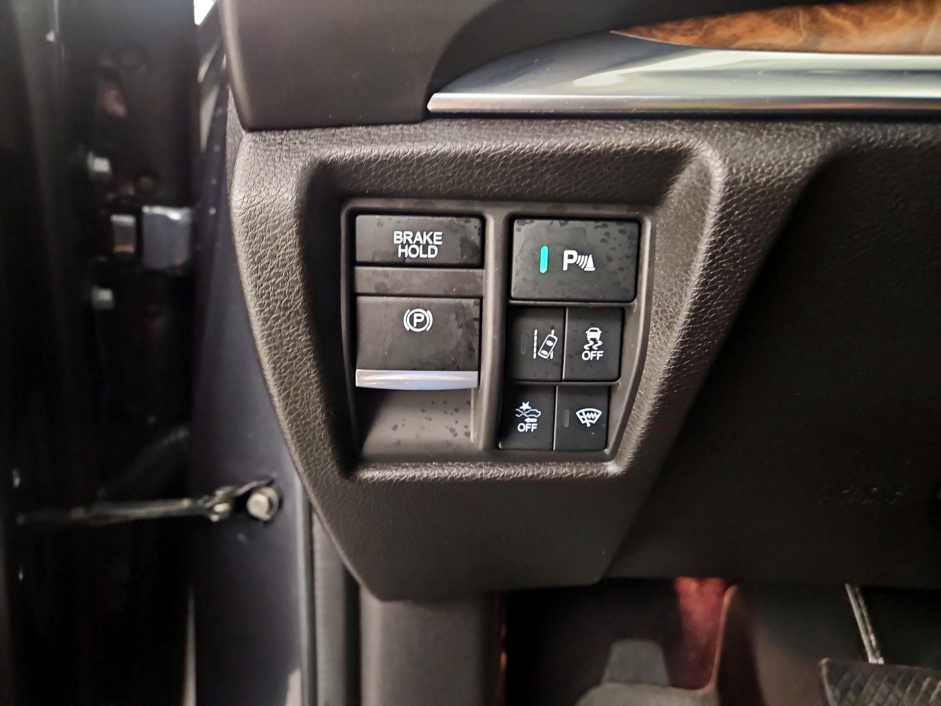 Thumbnail: 2020 Acura MDX - 11