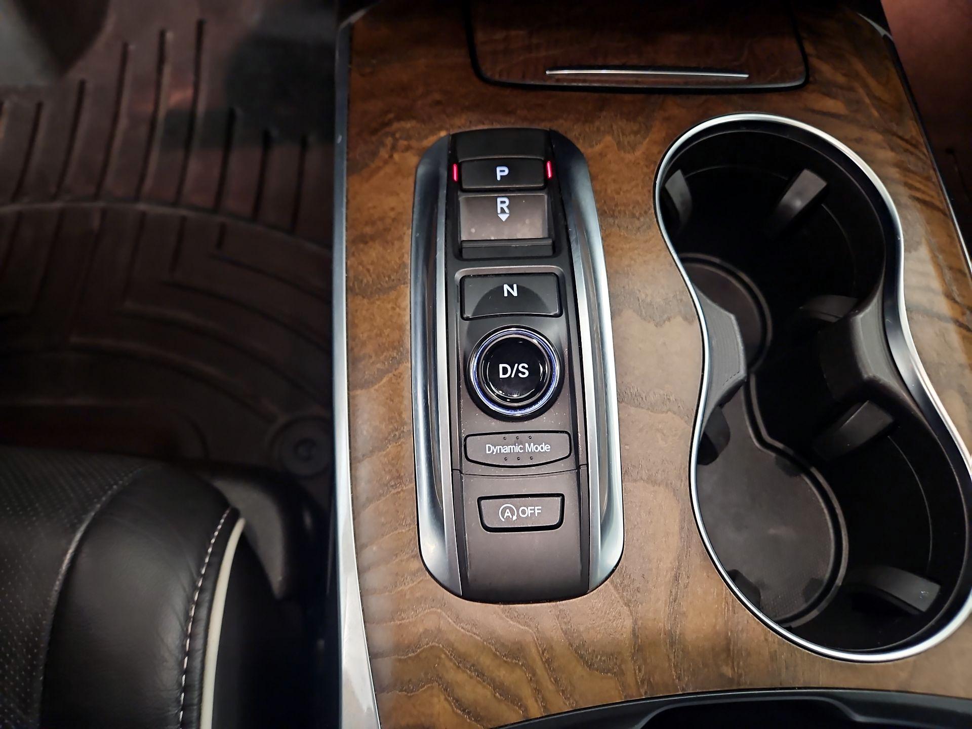 Thumbnail: 2020 Acura MDX - 16